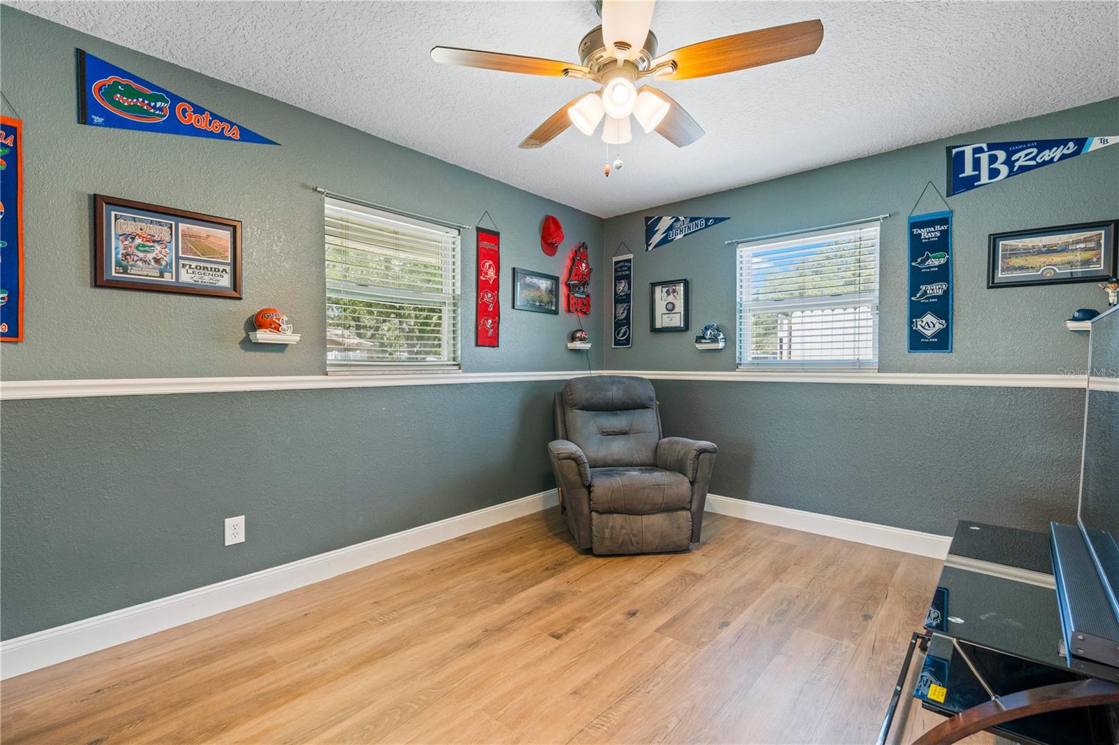 Image 15 of 29 For 9653 Golden Grove Street