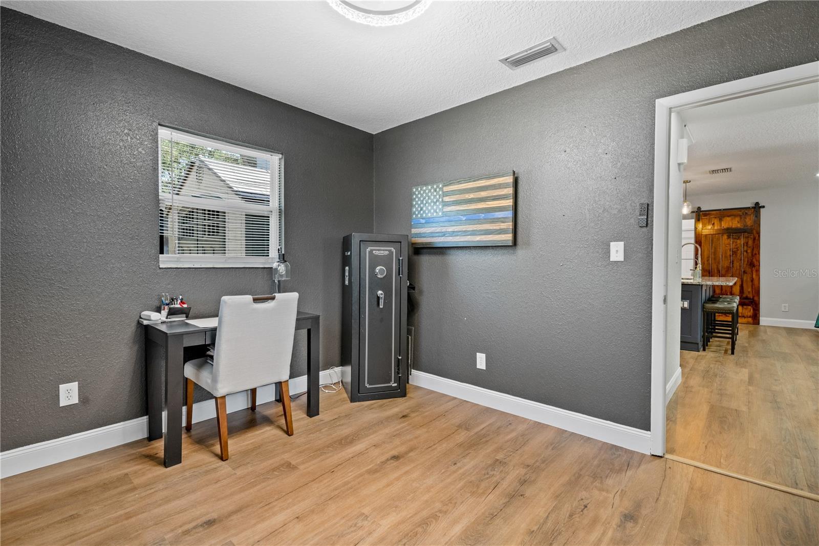 Image 18 of 29 For 9653 Golden Grove Street