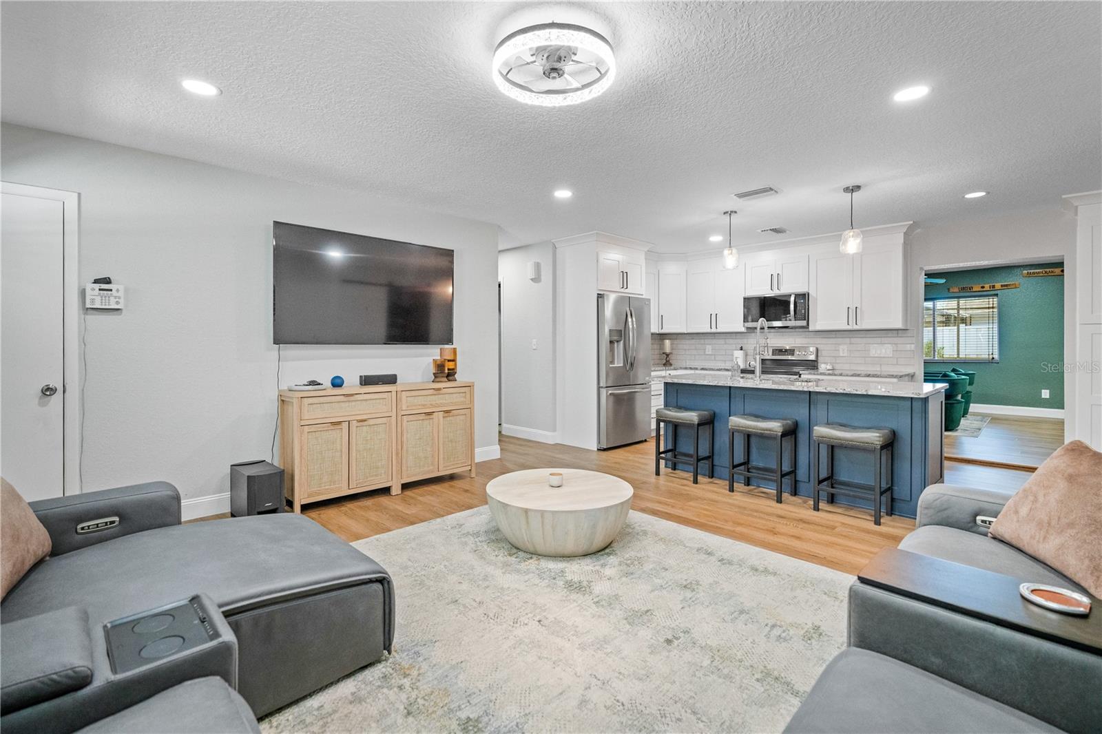 Image 8 of 29 For 9653 Golden Grove Street