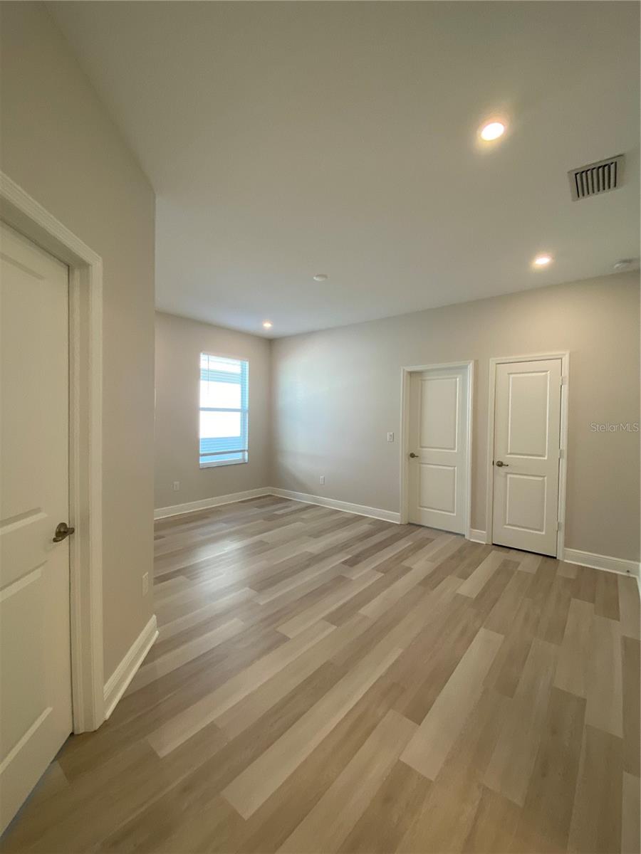 Image 11 of 38 For 34273 Radley Way