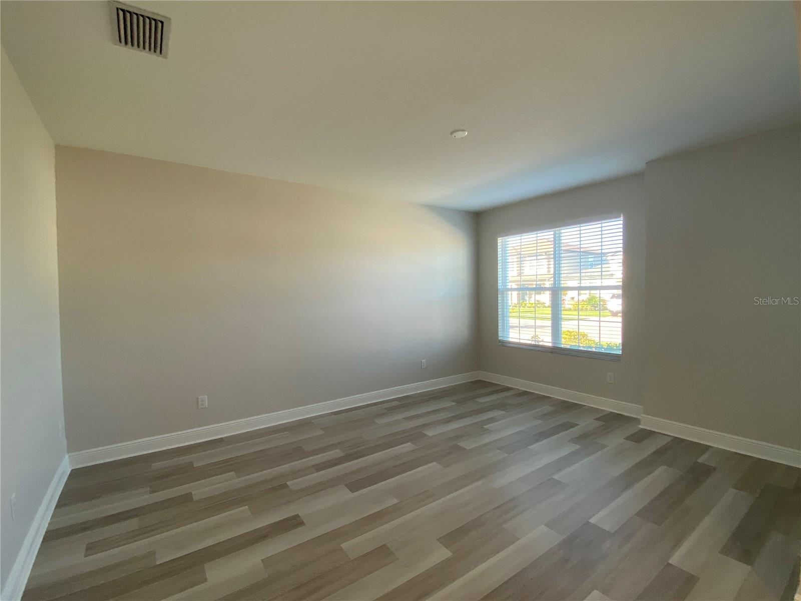 Image 4 of 38 For 34273 Radley Way