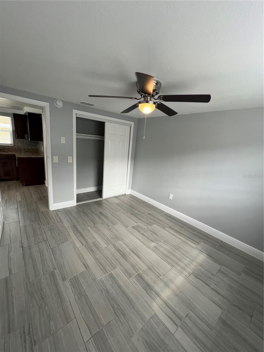 Image 7 of 12 For 5333 Pasadena Drive 5333