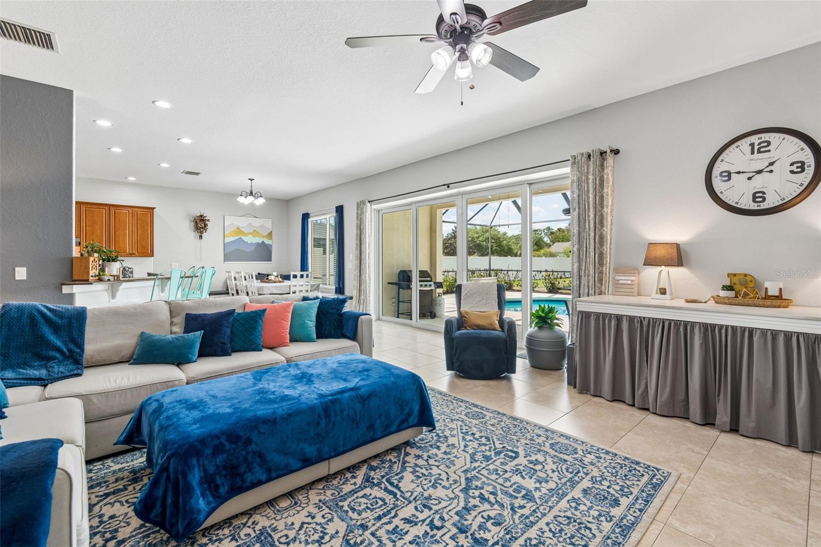 Listing photo id 9 for 11830 Newberry Grove Loop