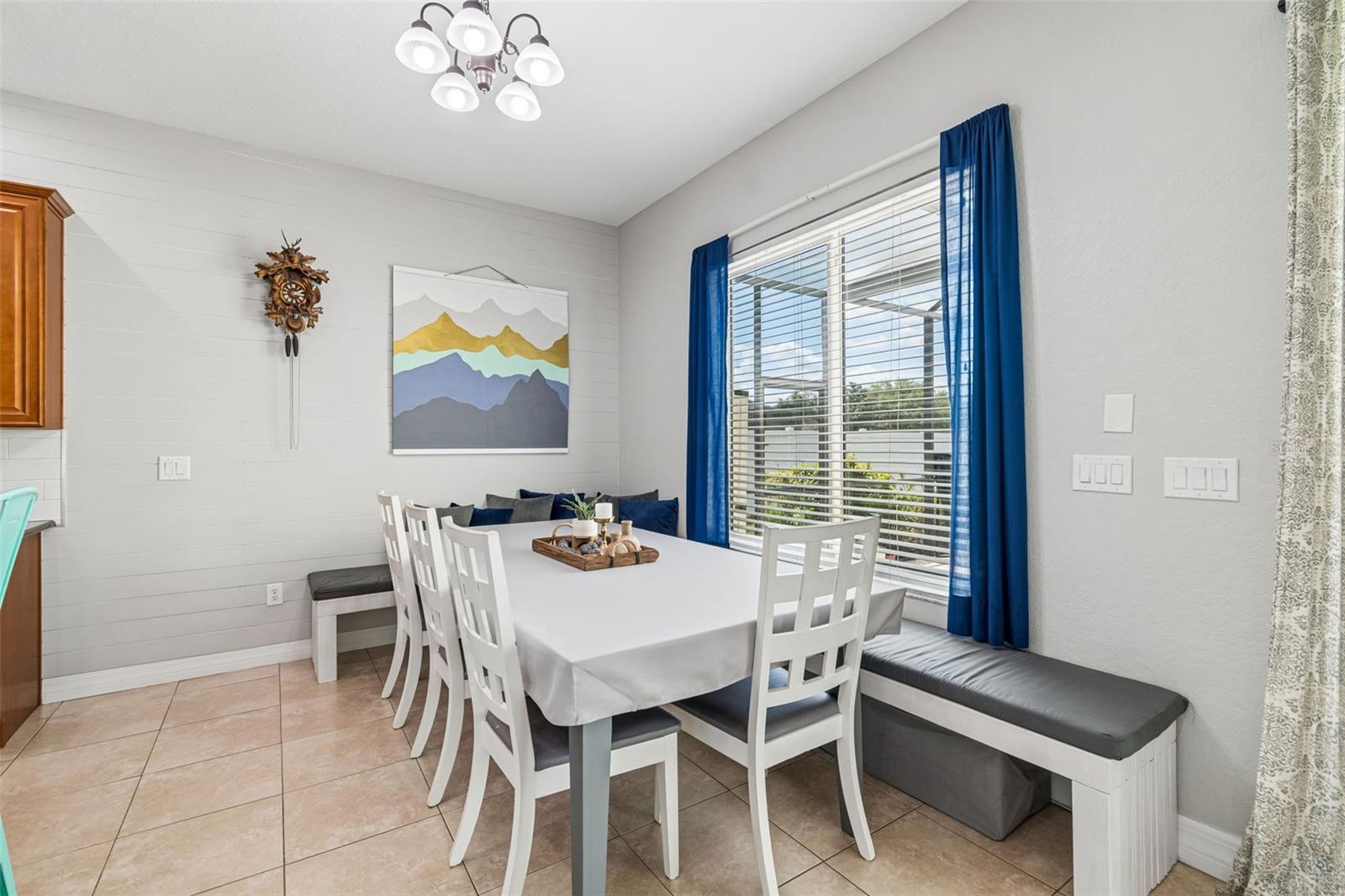 Listing photo id 12 for 11830 Newberry Grove Loop