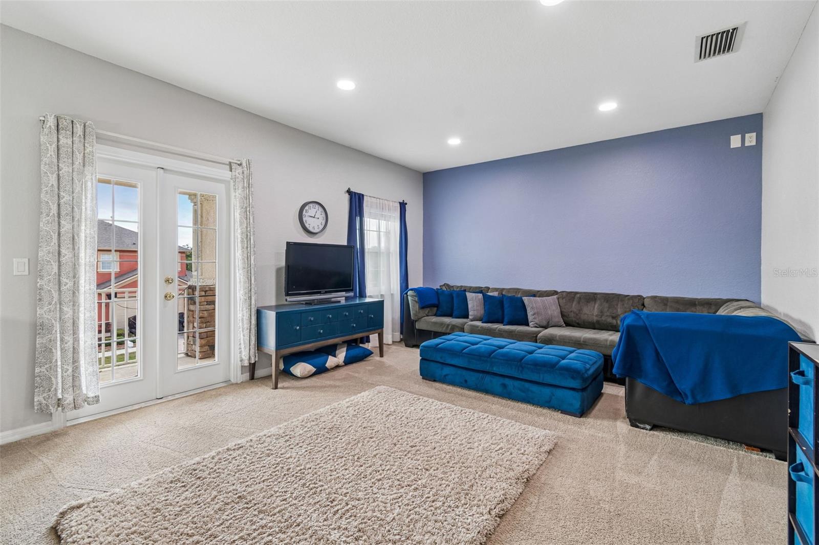 Listing photo id 19 for 11830 Newberry Grove Loop