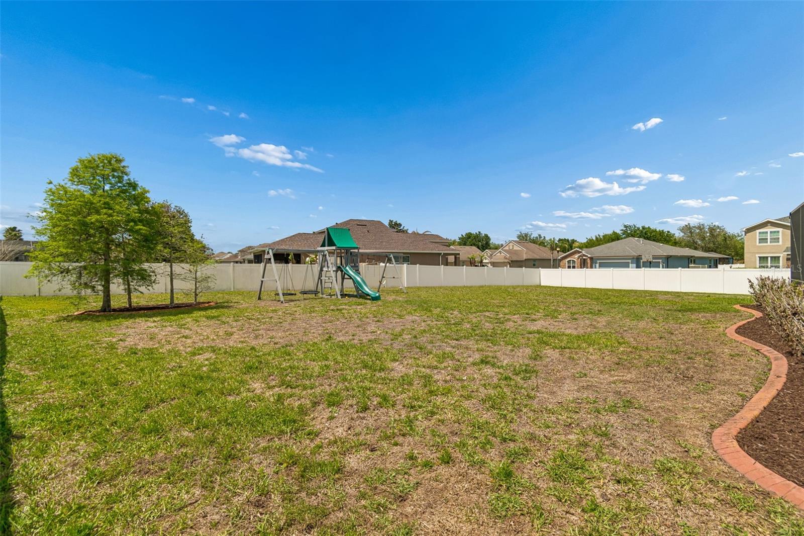 Listing photo id 52 for 11830 Newberry Grove Loop