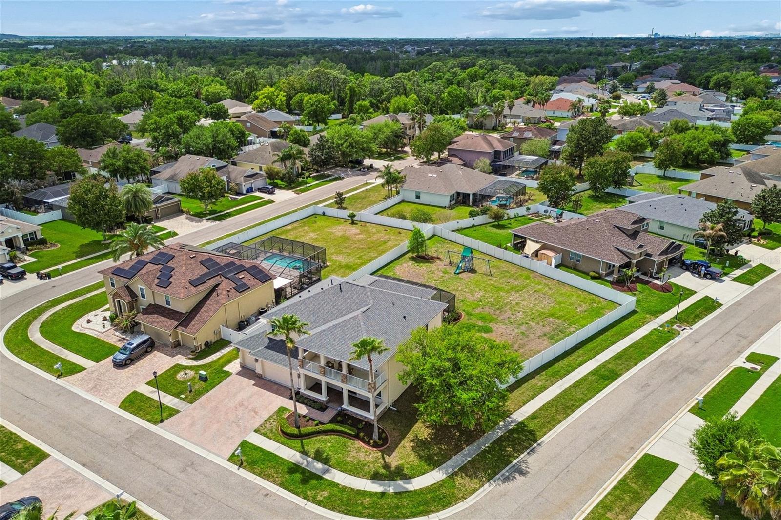 Listing photo id 53 for 11830 Newberry Grove Loop