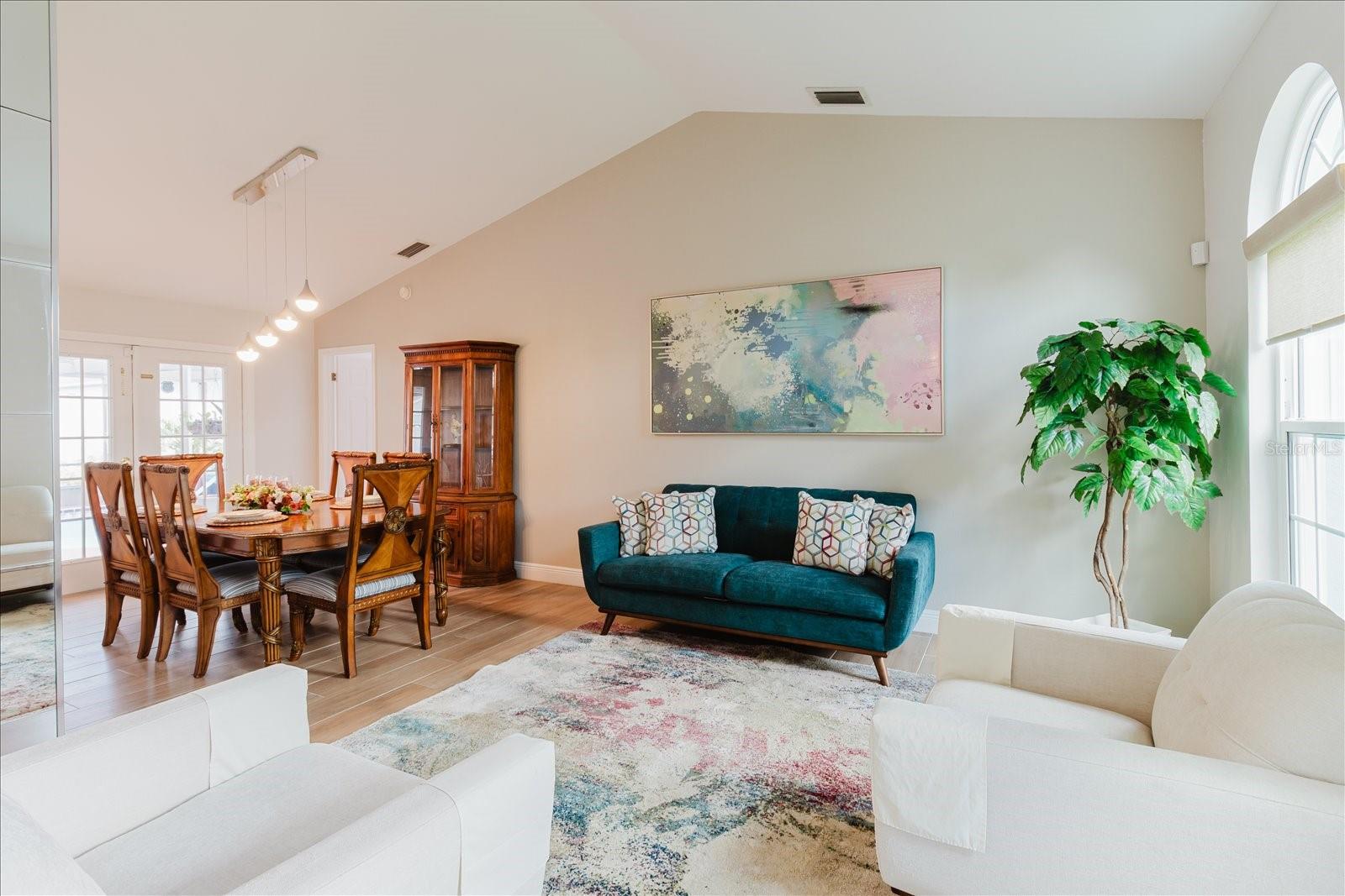 Image 19 of 88 For 8112 Golden Bear Loop