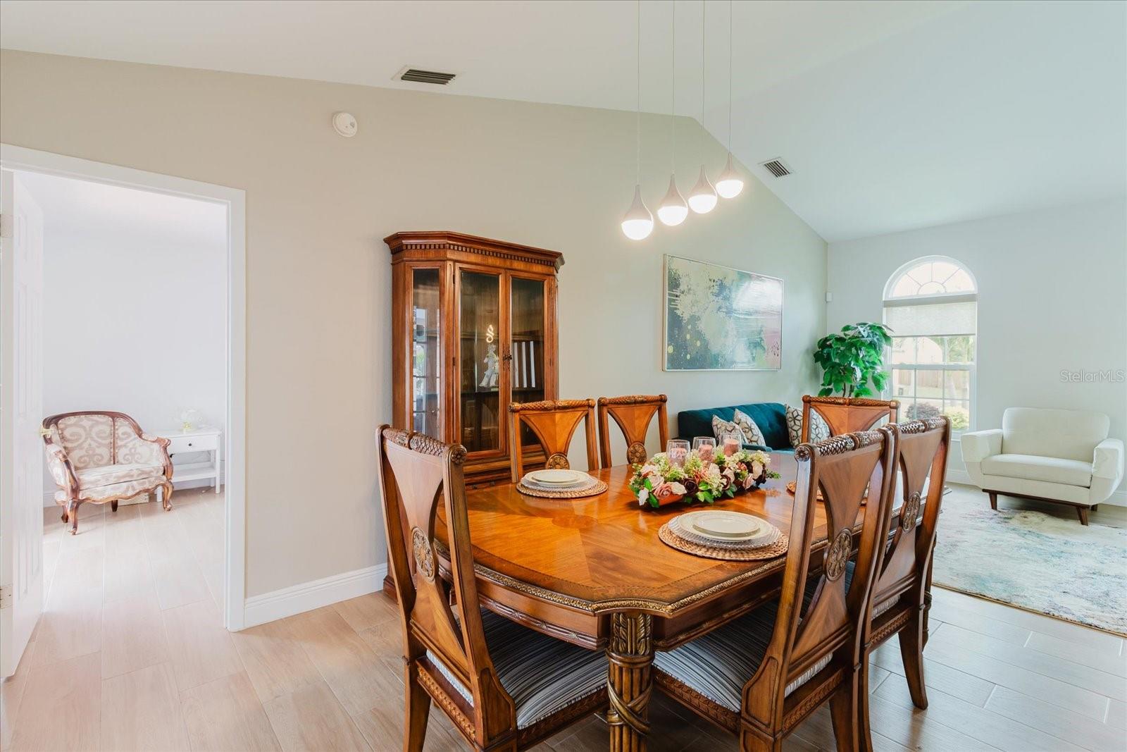 Image 23 of 88 For 8112 Golden Bear Loop