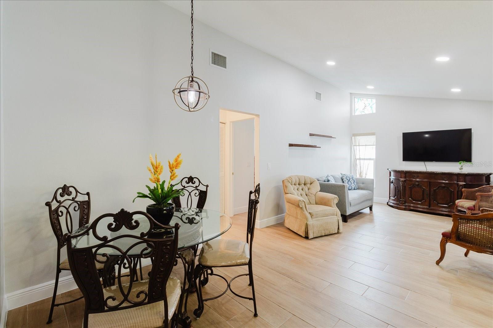 Image 35 of 88 For 8112 Golden Bear Loop