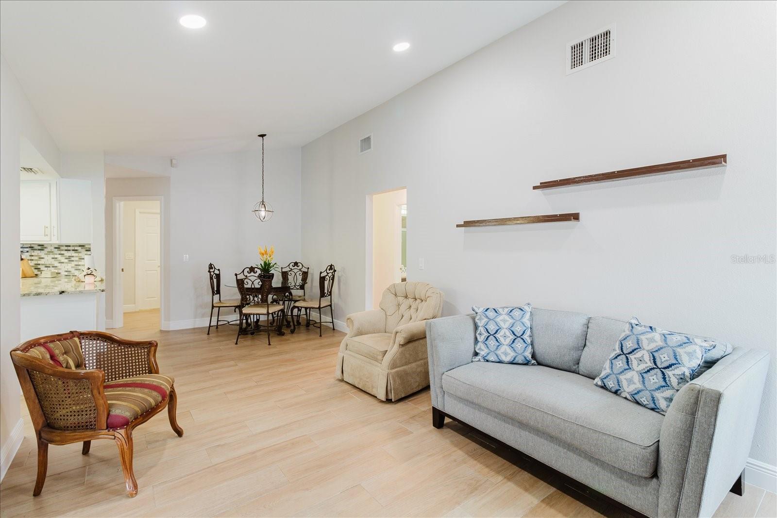 Image 38 of 88 For 8112 Golden Bear Loop