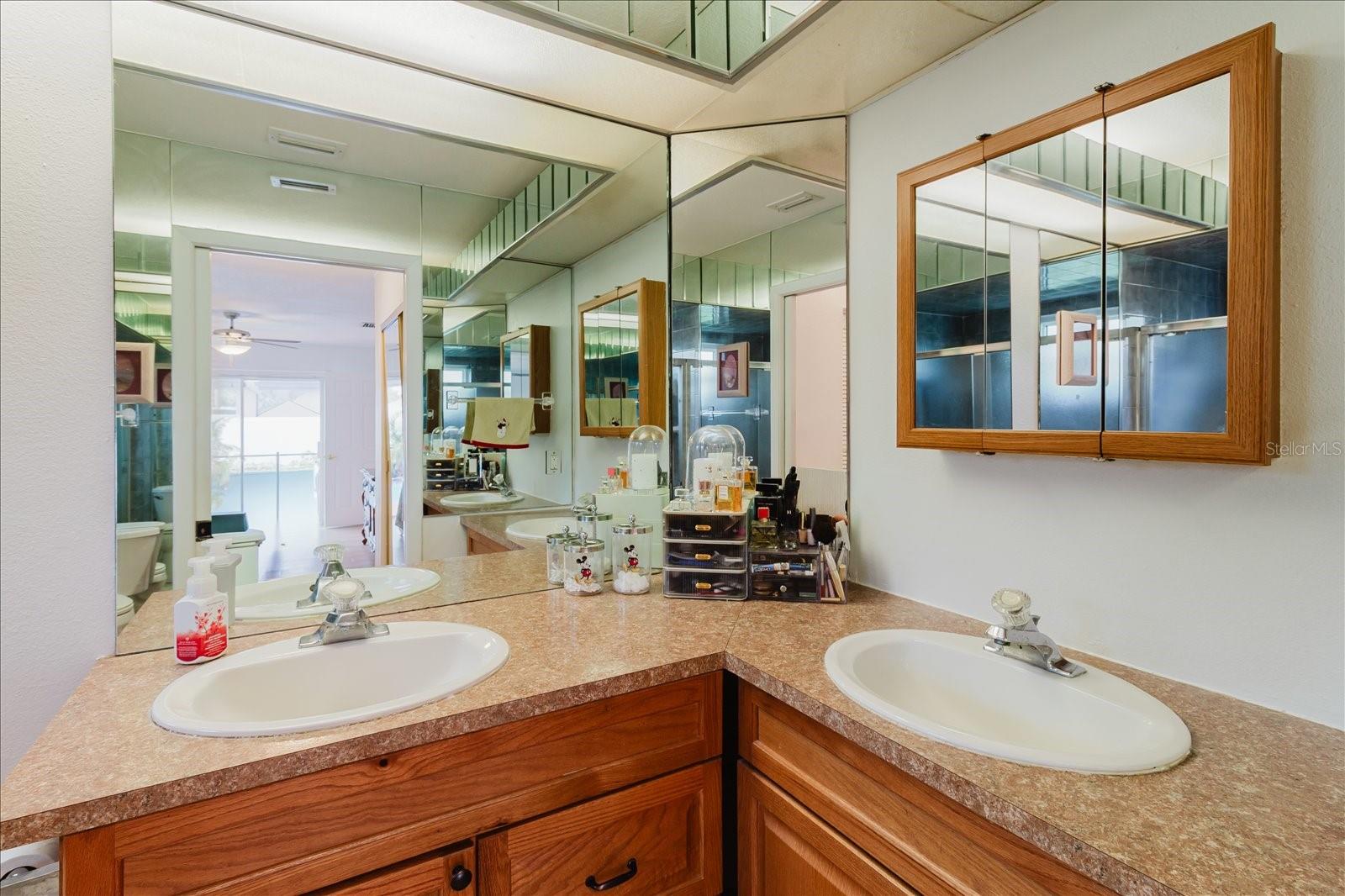 Image 45 of 88 For 8112 Golden Bear Loop