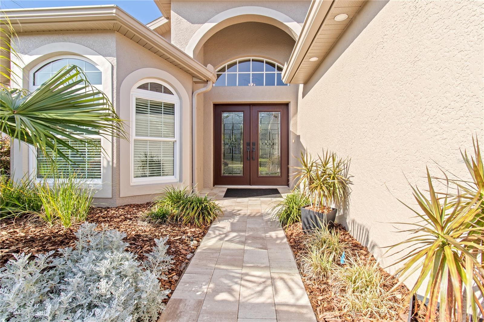 Listing photo id 15 for 70 Center Oak Circle