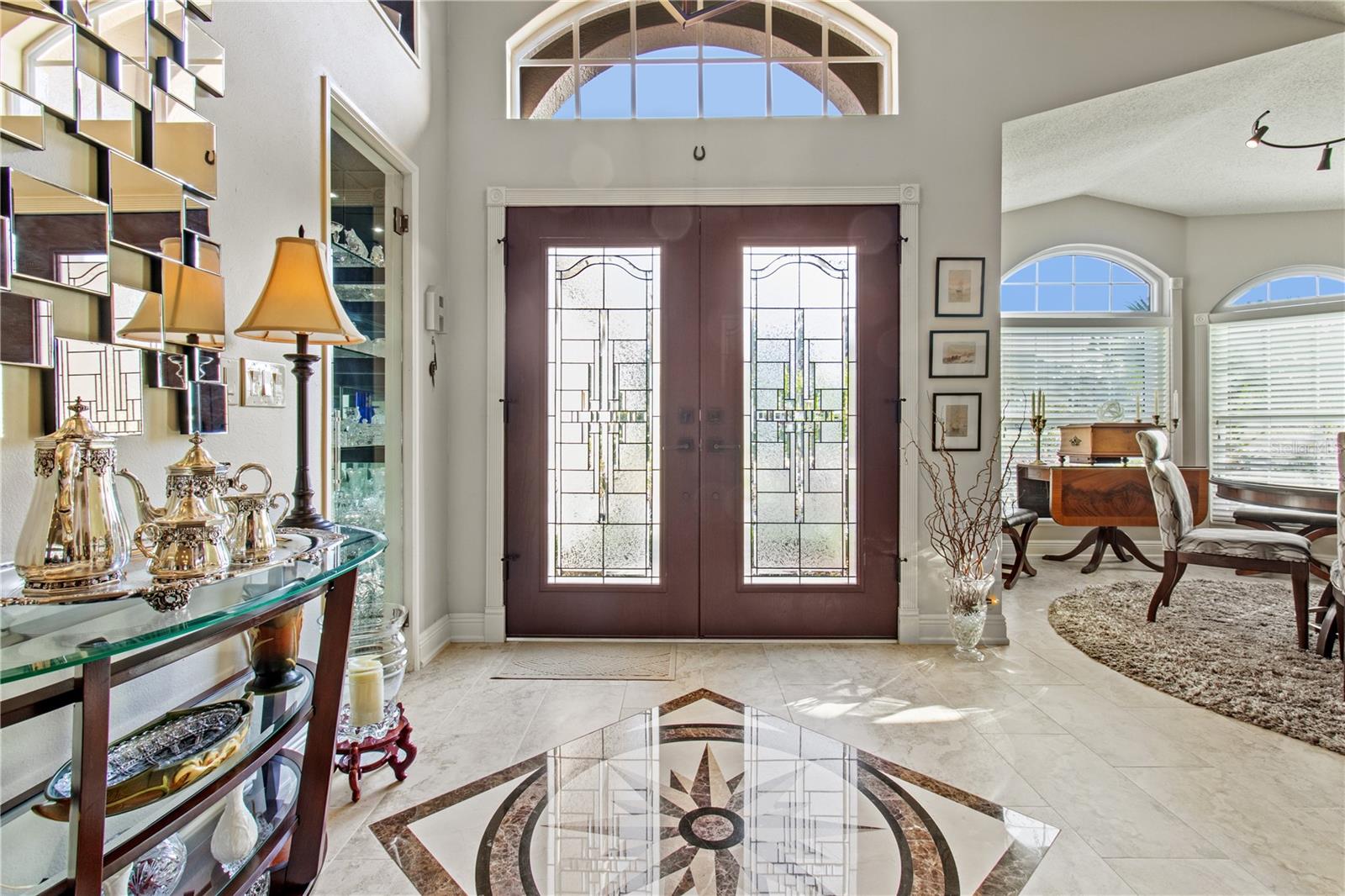 Listing photo id 16 for 70 Center Oak Circle