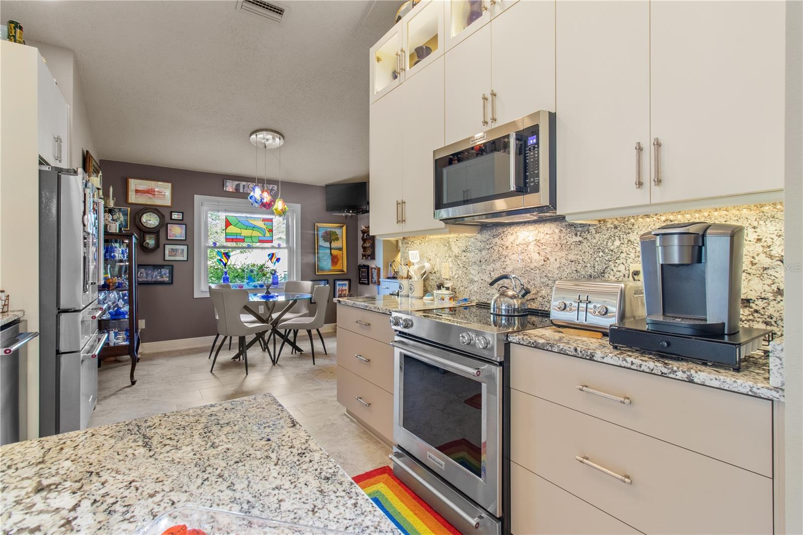 Listing photo id 26 for 70 Center Oak Circle