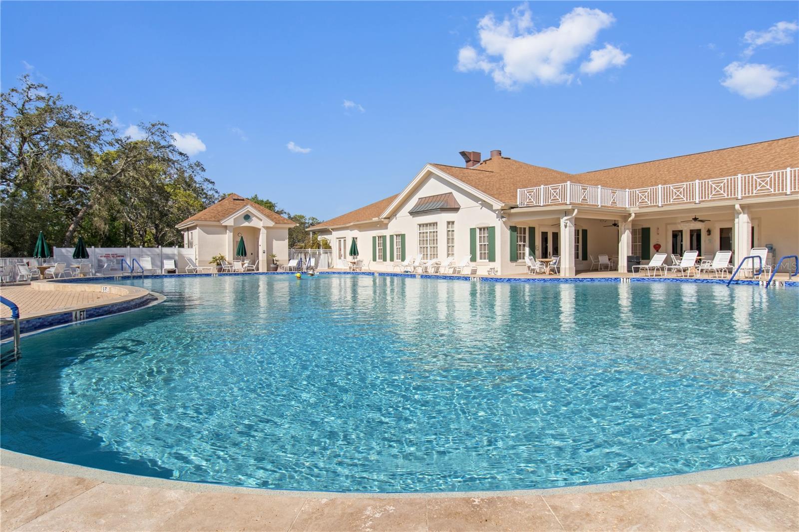 Listing photo id 55 for 70 Center Oak Circle
