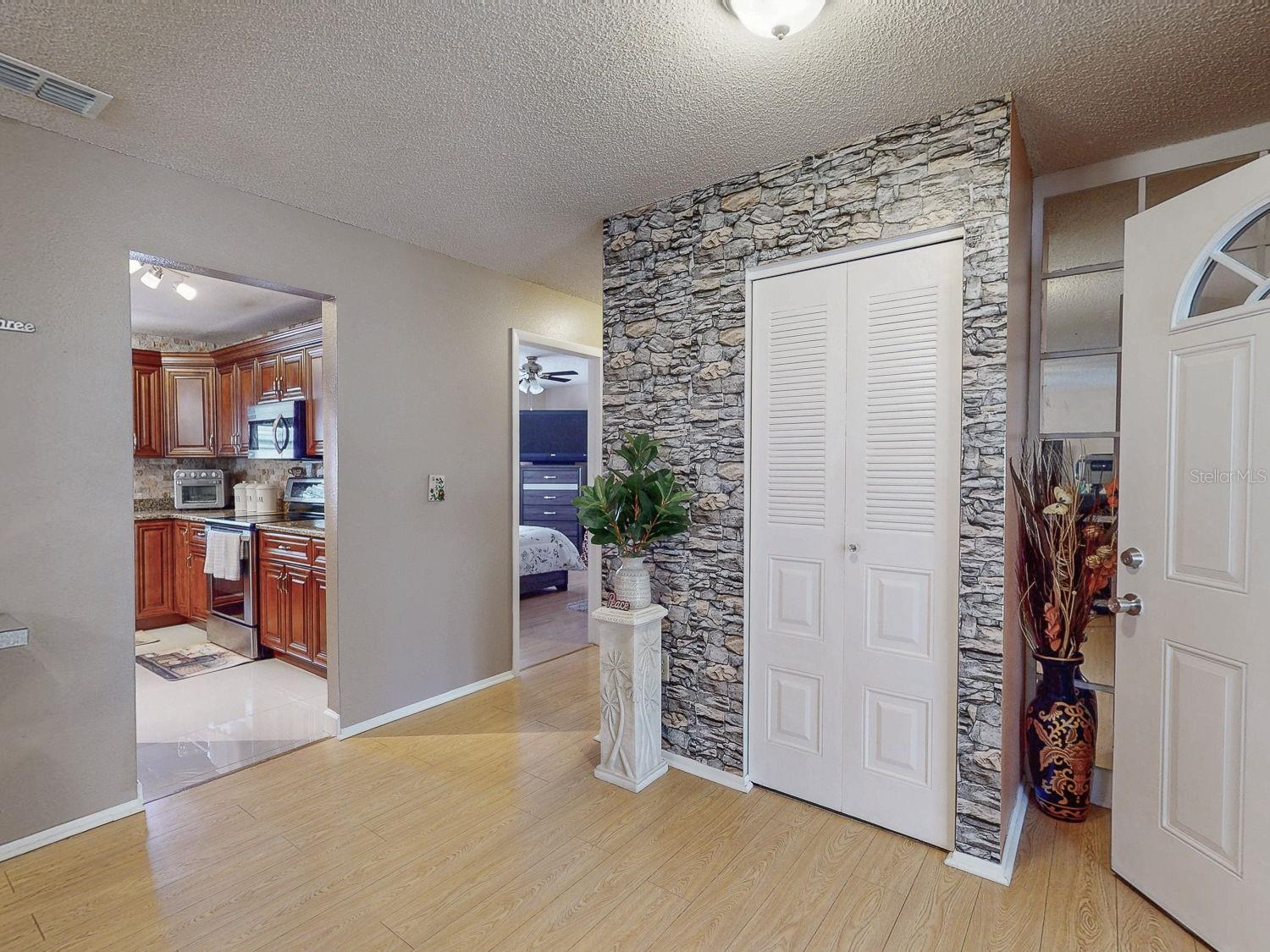 Image 11 of 46 For 5763 55th Terrace N