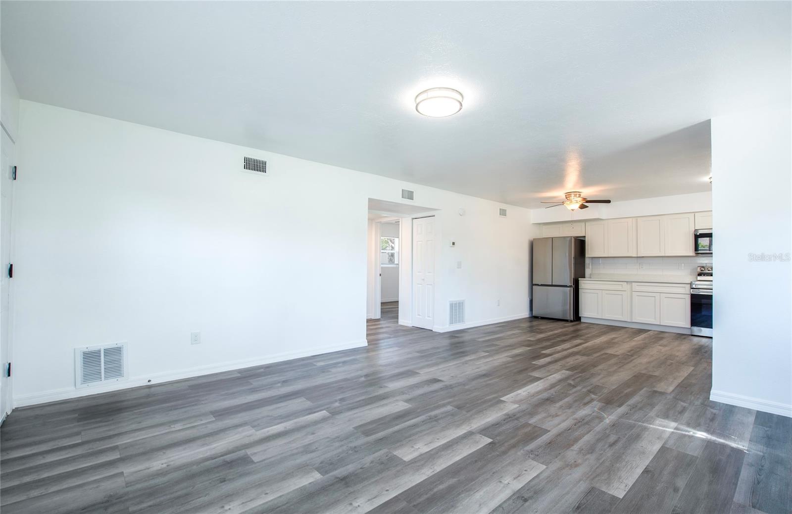 Image 11 of 65 For 717 Gulf Boulevard 3