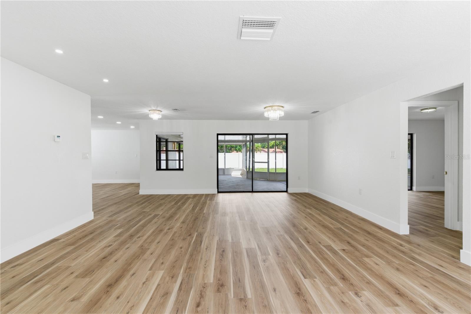 Image 13 of 51 For 2309 Pin Oak Lane E