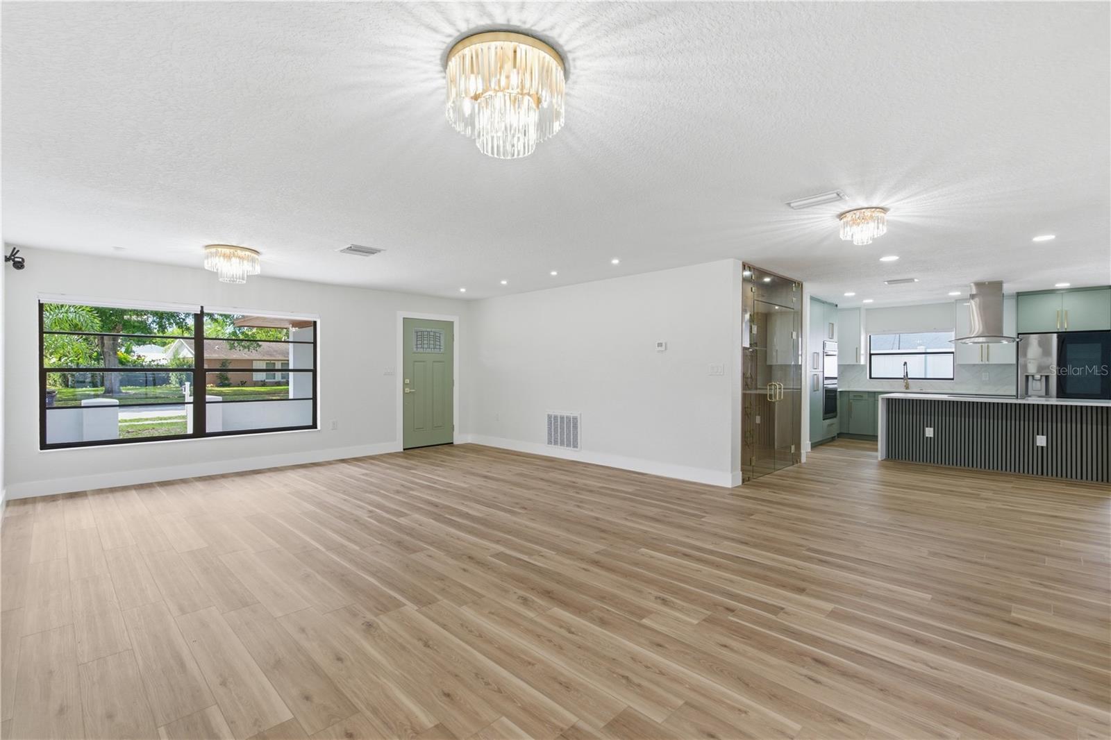 Image 15 of 51 For 2309 Pin Oak Lane E