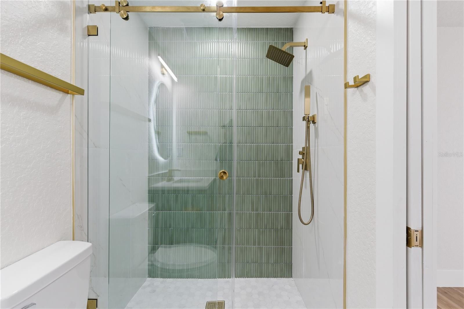 Image 29 of 51 For 2309 Pin Oak Lane E