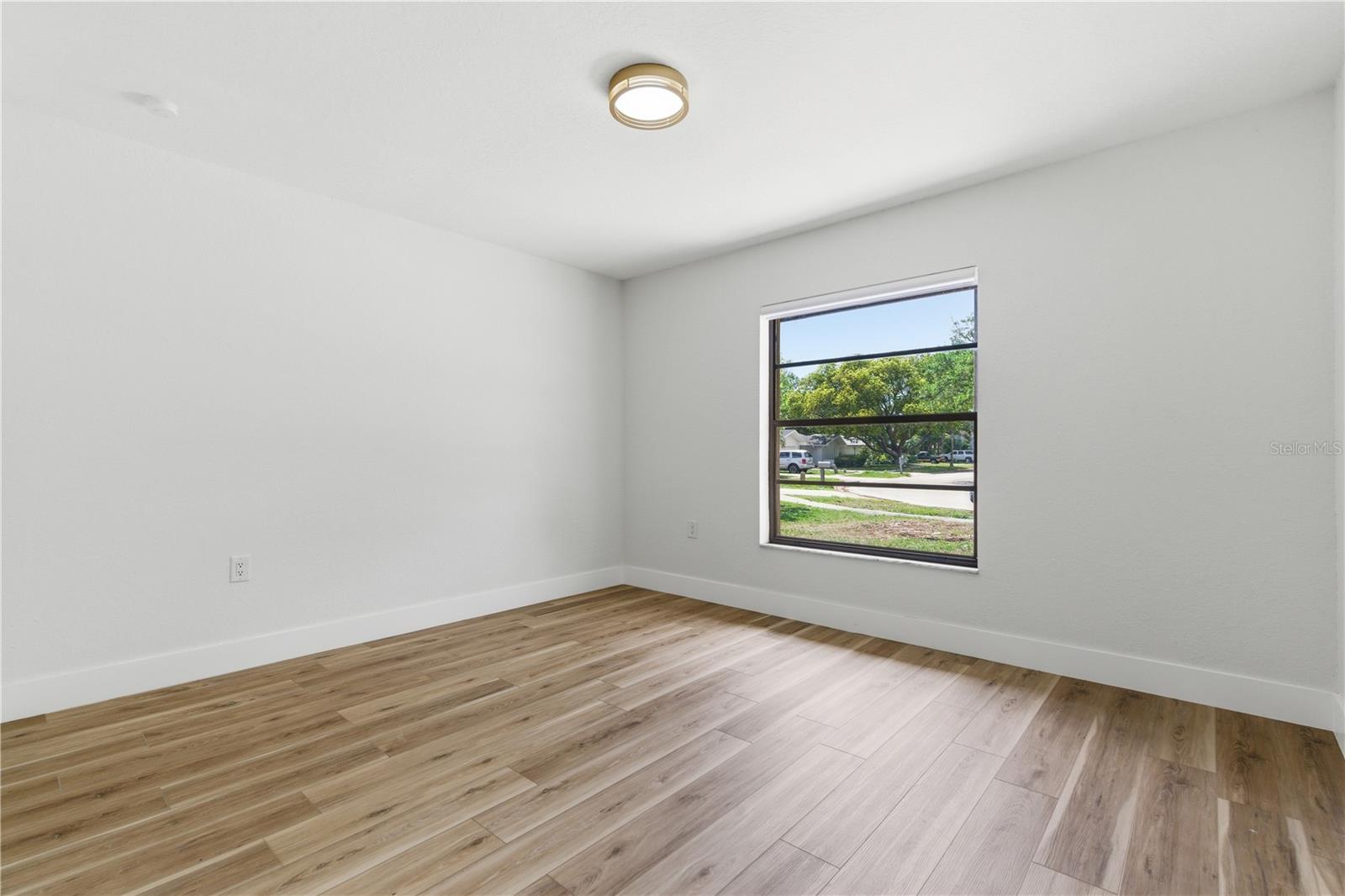 Image 30 of 51 For 2309 Pin Oak Lane E