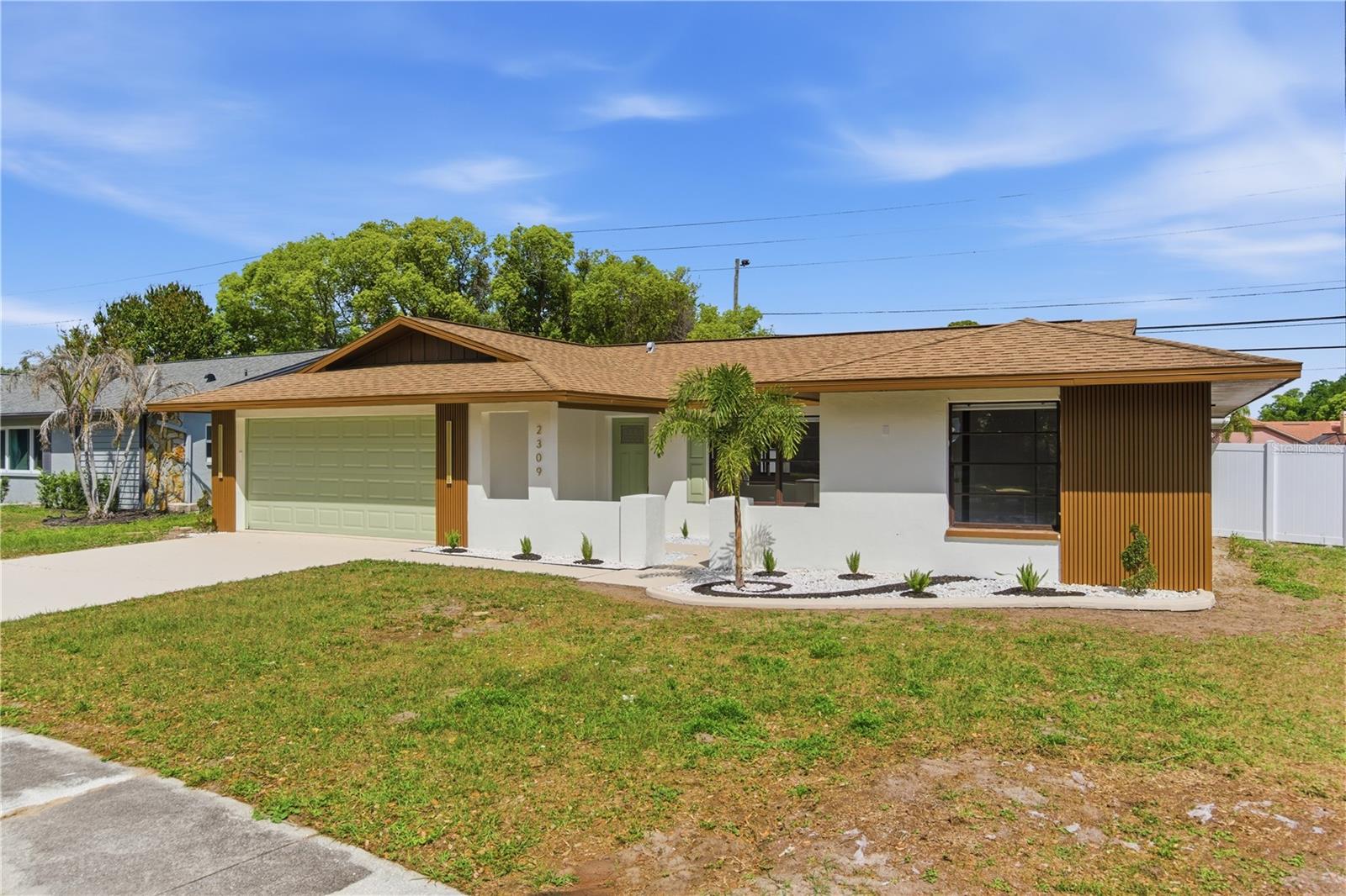 Image 6 of 51 For 2309 Pin Oak Lane E