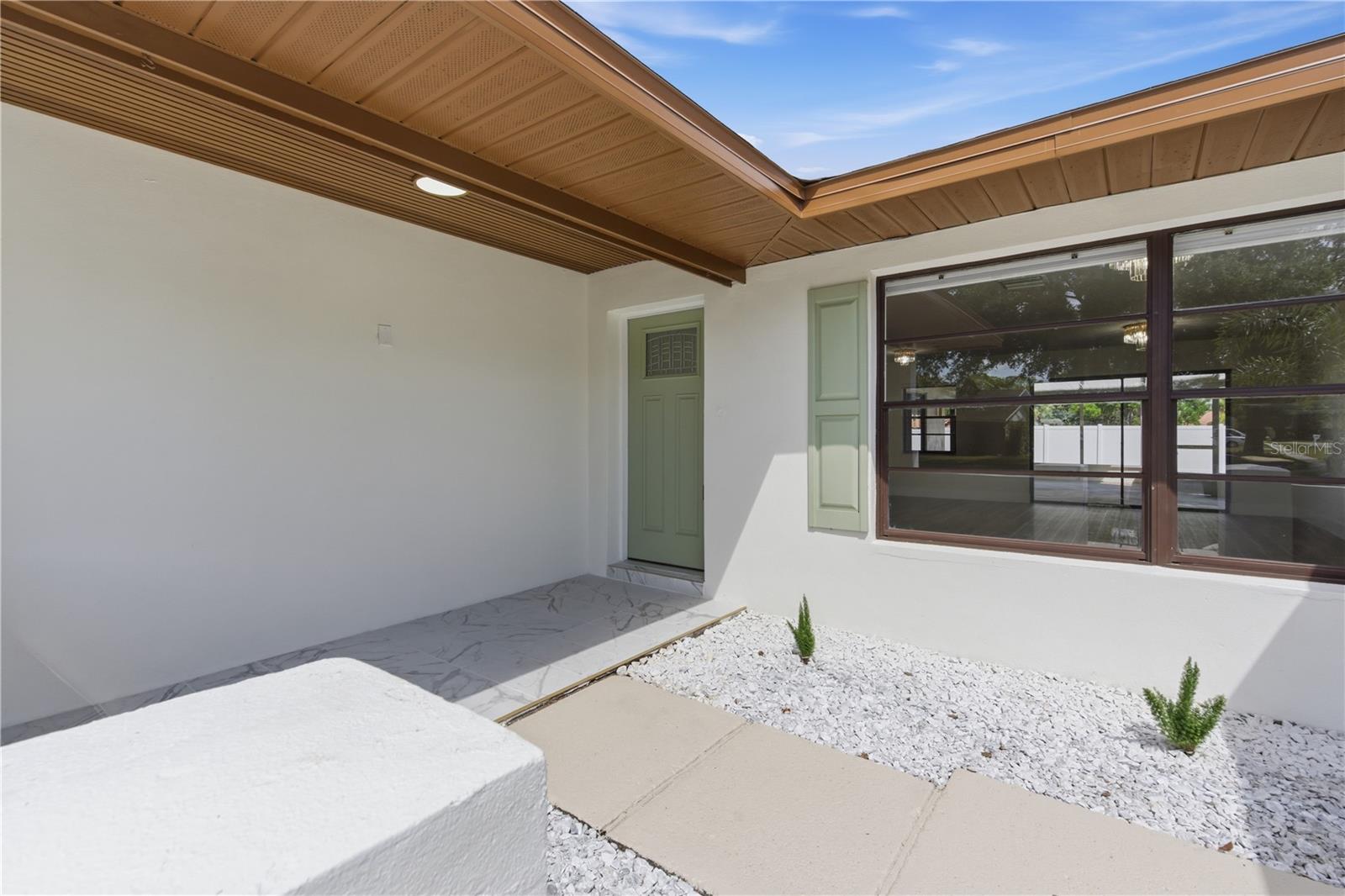 Image 8 of 51 For 2309 Pin Oak Lane E