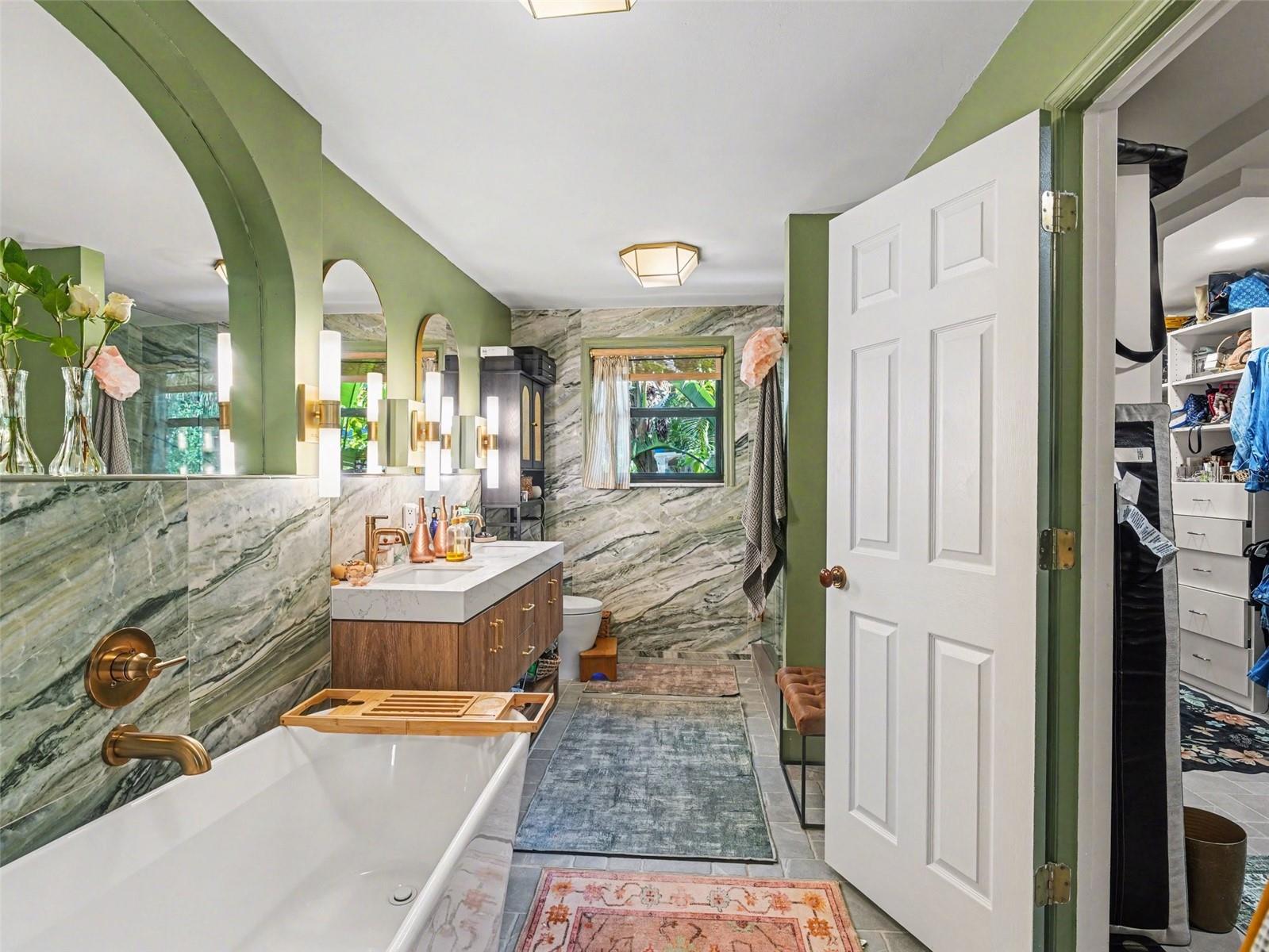 Image 16 of 36 For 4050 Turks Cap Place