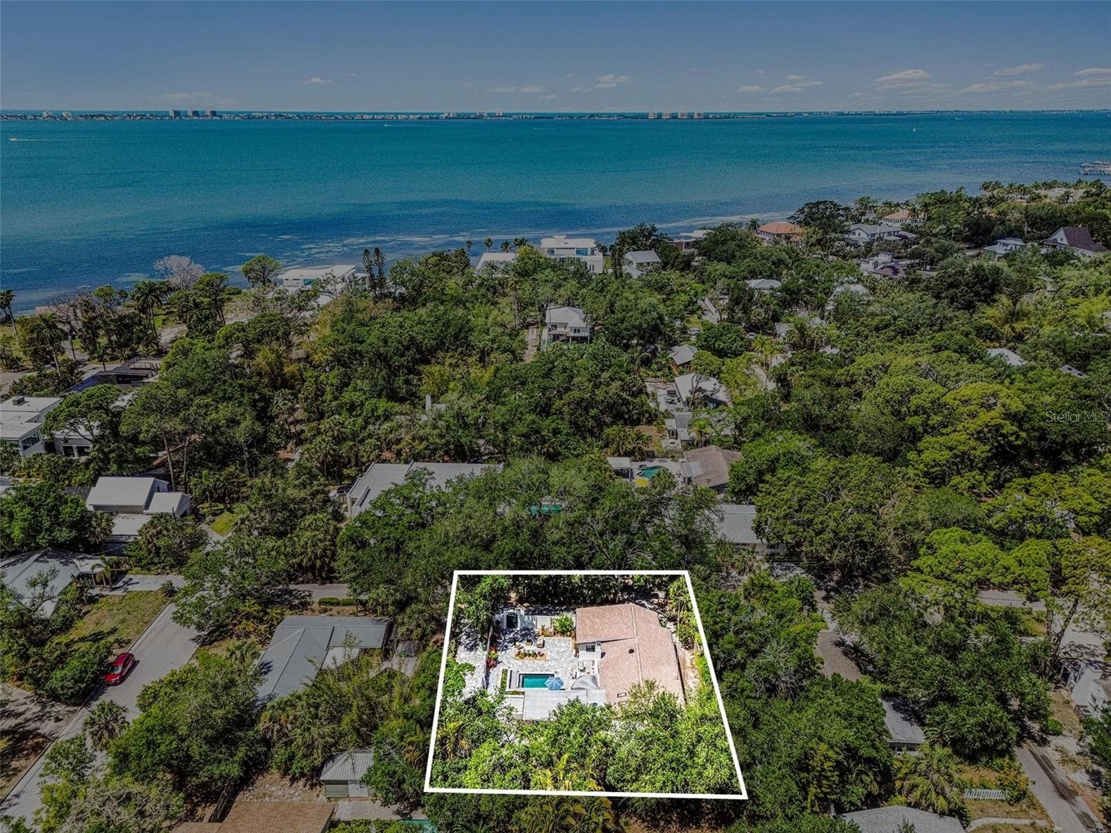 Image 34 of 36 For 4050 Turks Cap Place