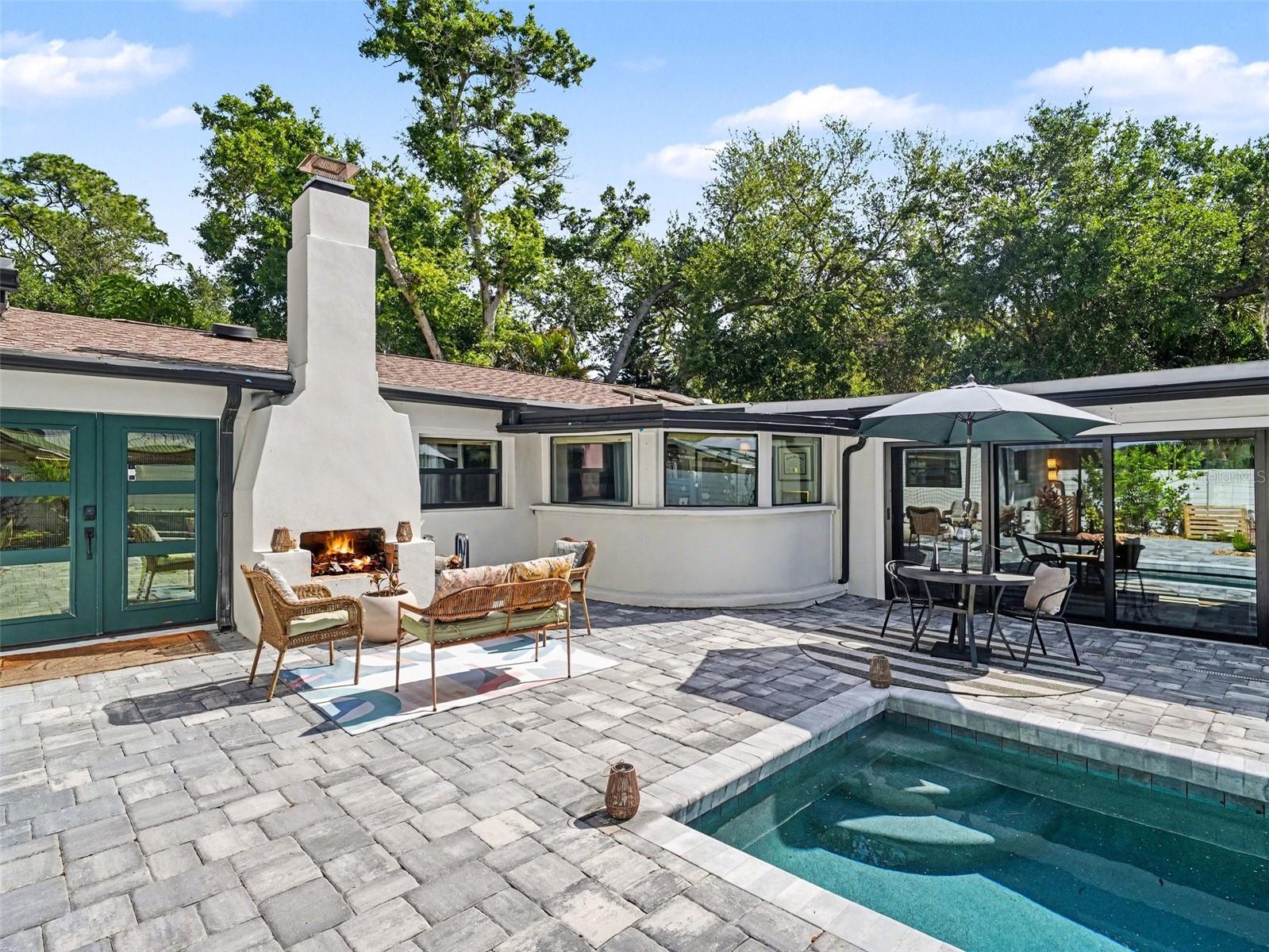 Image 4 of 36 For 4050 Turks Cap Place