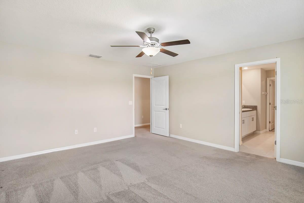 Image 16 of 32 For 7322 King Creek Drive