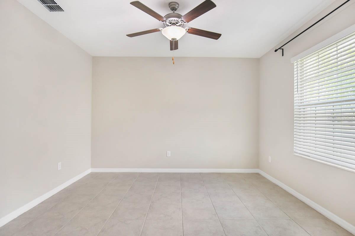 Image 9 of 32 For 7322 King Creek Drive