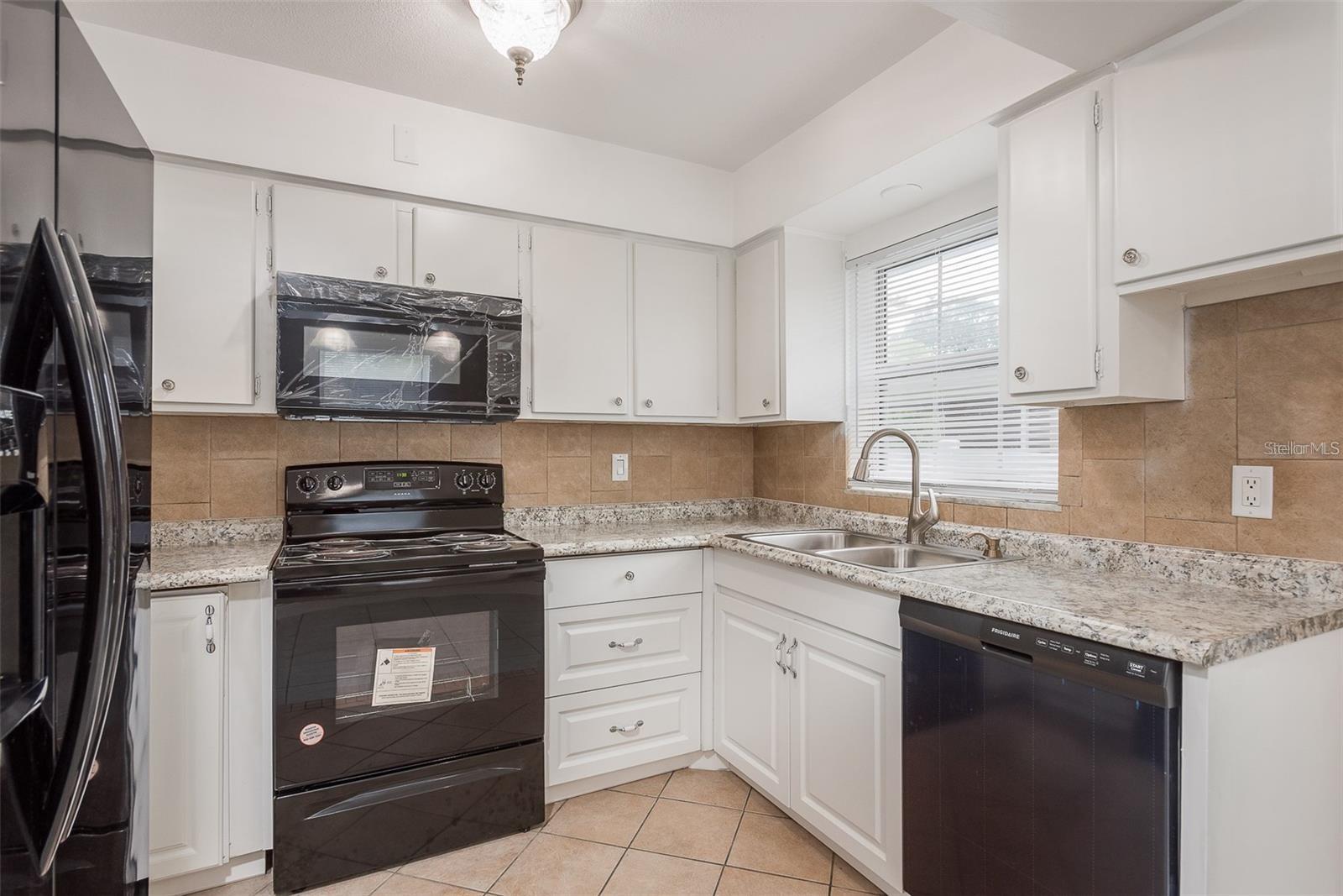 Image 5 of 18 For 6502 Spring Hill Drive