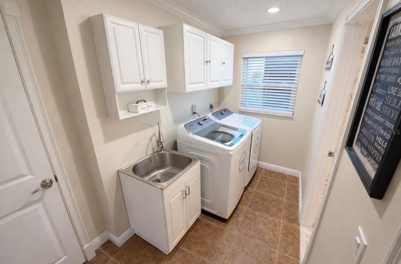 Image 24 of 32 For 7051 Lexington Cir