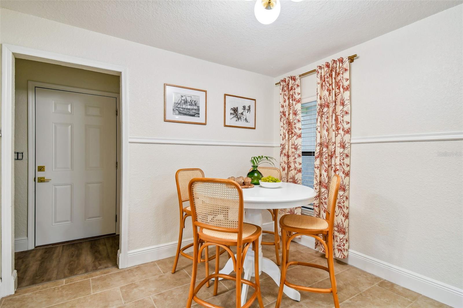 Image 13 of 46 For 10503 Nile Court