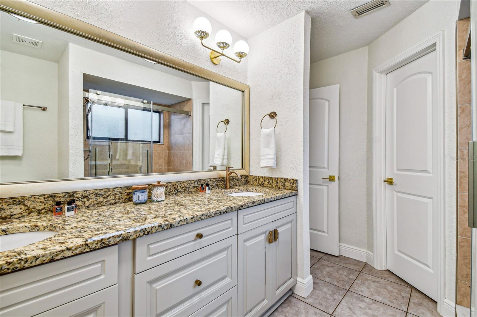 Image 20 of 46 For 10503 Nile Court