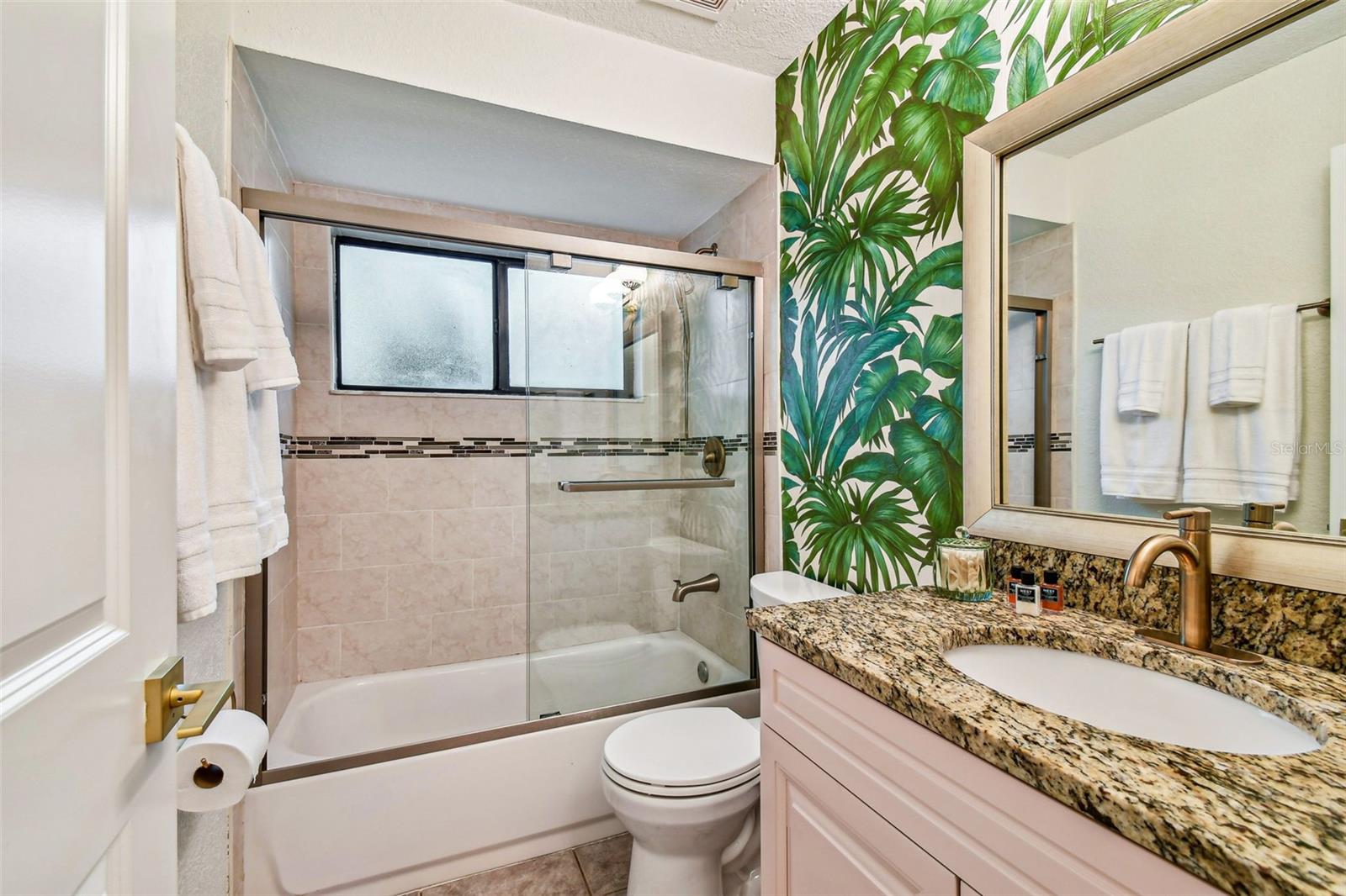 Image 21 of 46 For 10503 Nile Court