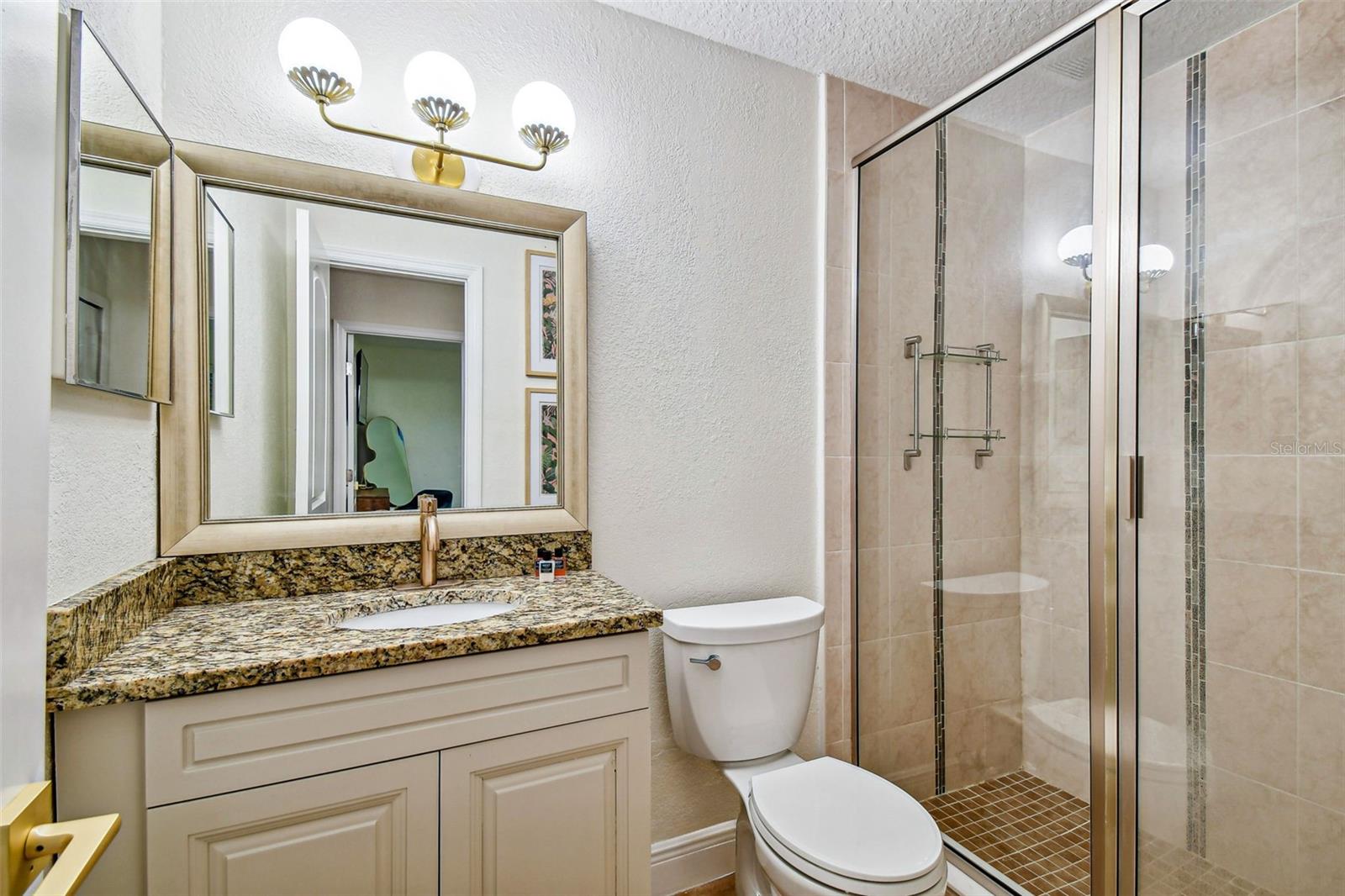 Image 27 of 46 For 10503 Nile Court