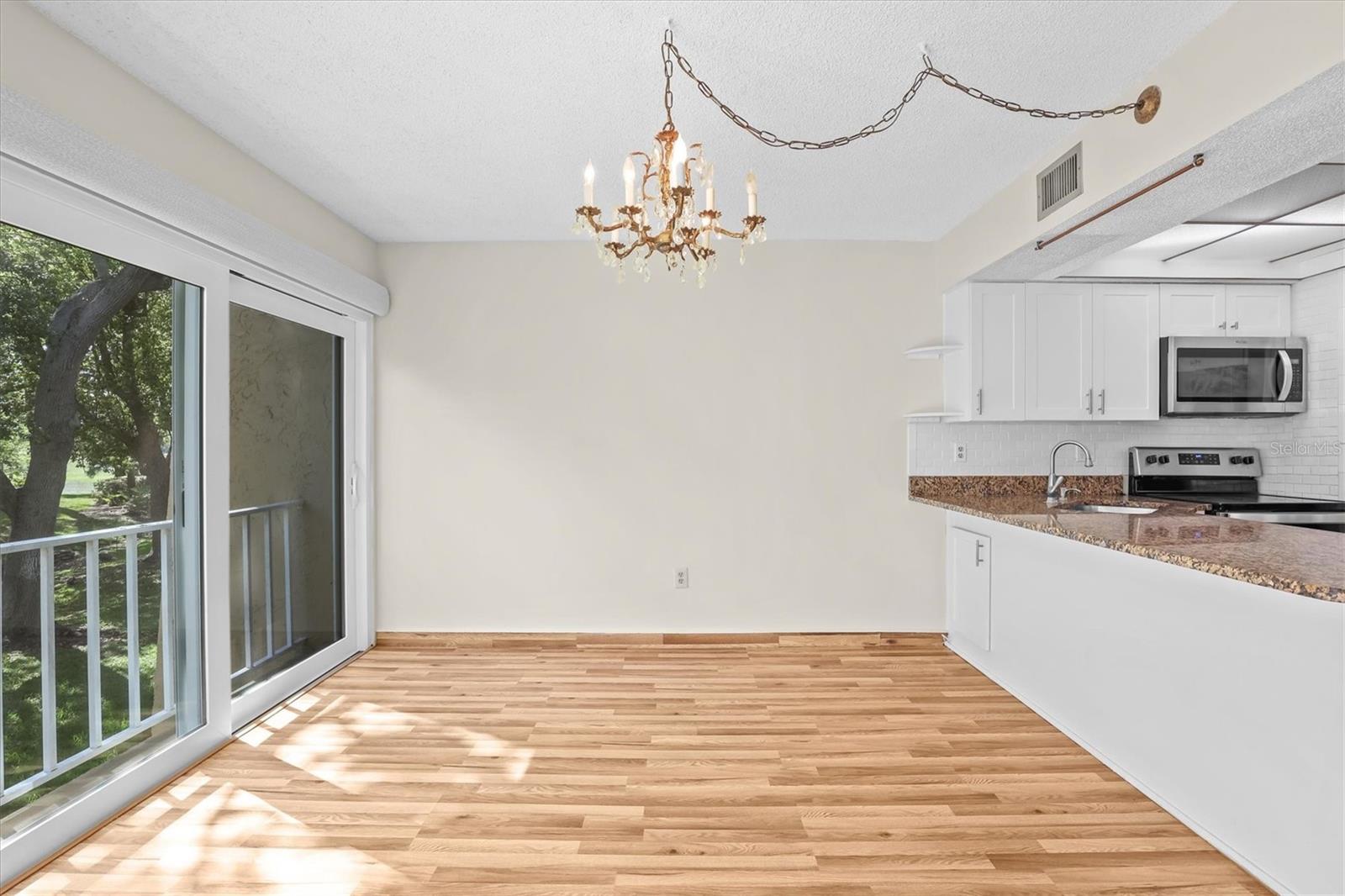 Image 21 of 47 For 225 Country Club Drive D238