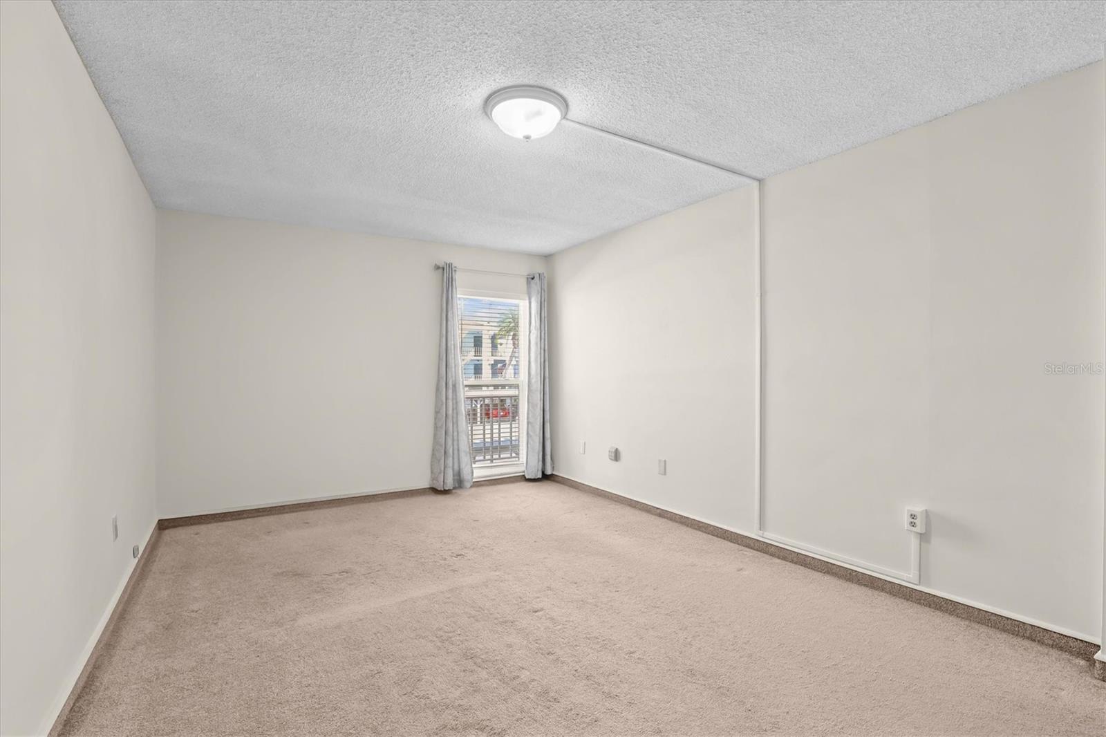 Image 29 of 47 For 225 Country Club Drive D238