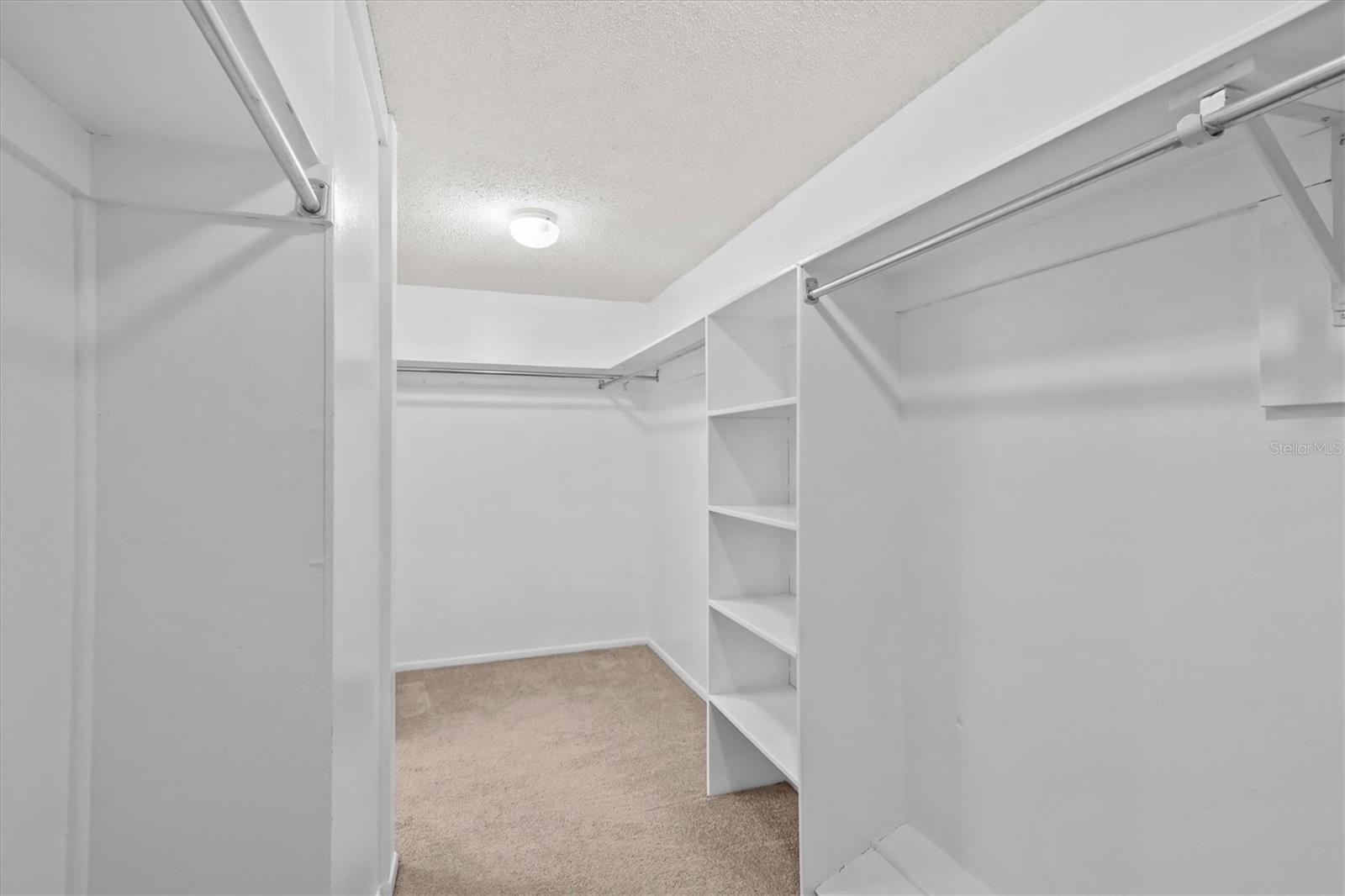 Image 33 of 47 For 225 Country Club Drive D238