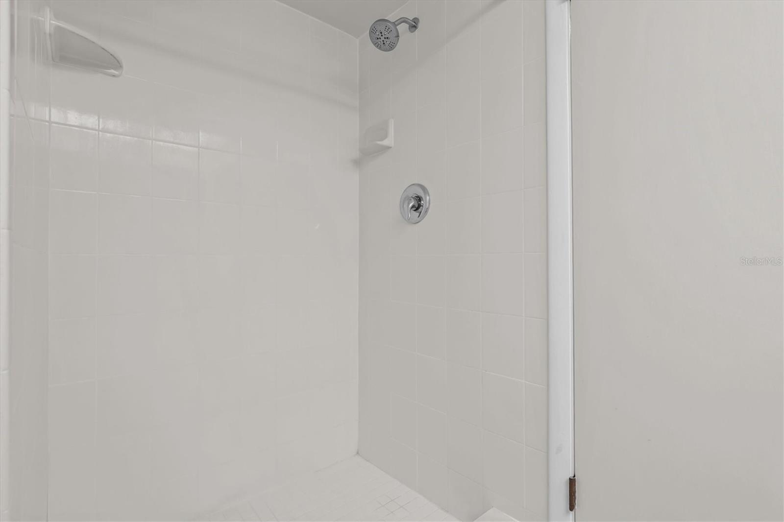 Image 38 of 47 For 225 Country Club Drive D238