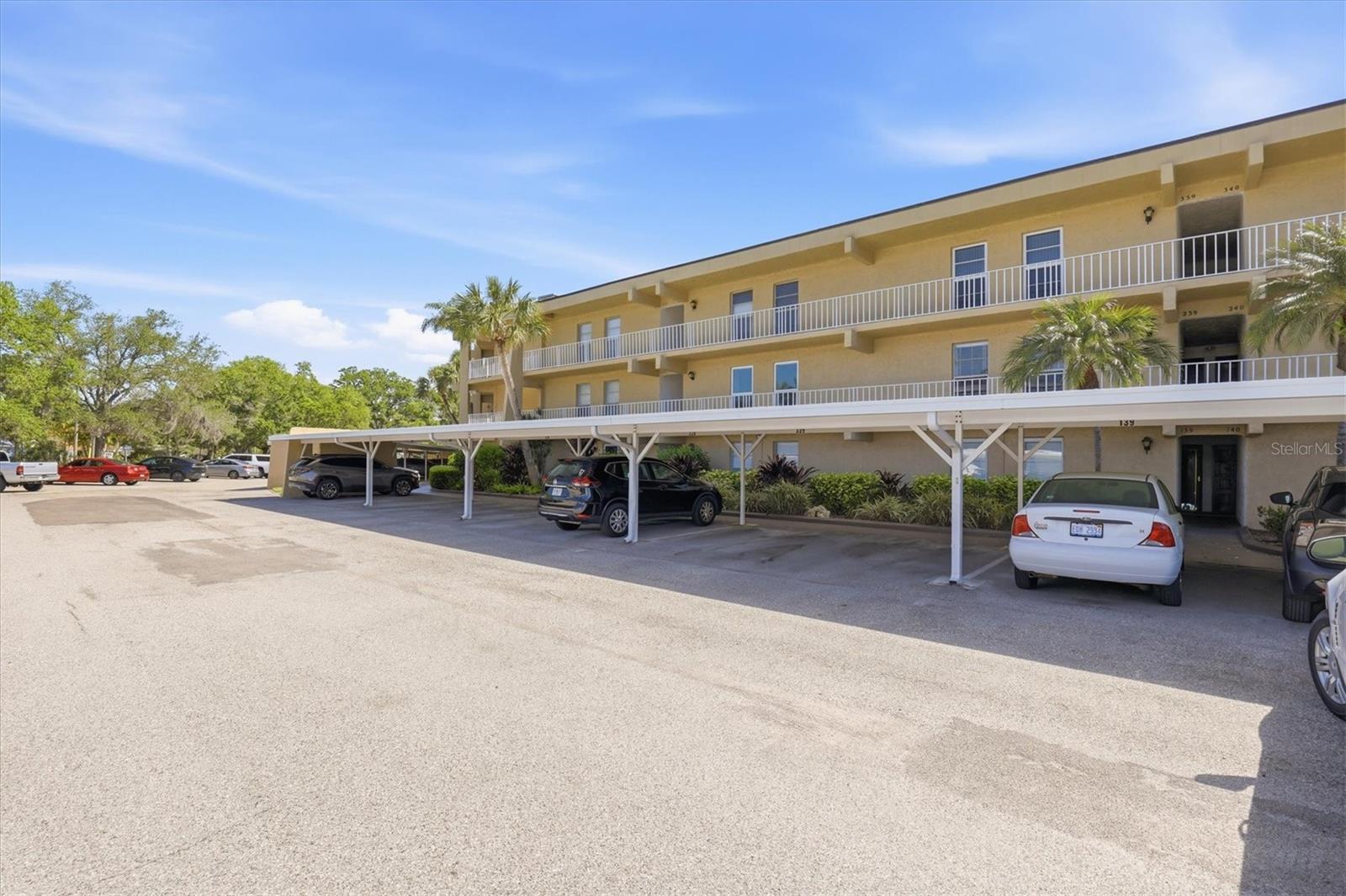 Image 5 of 47 For 225 Country Club Drive D238