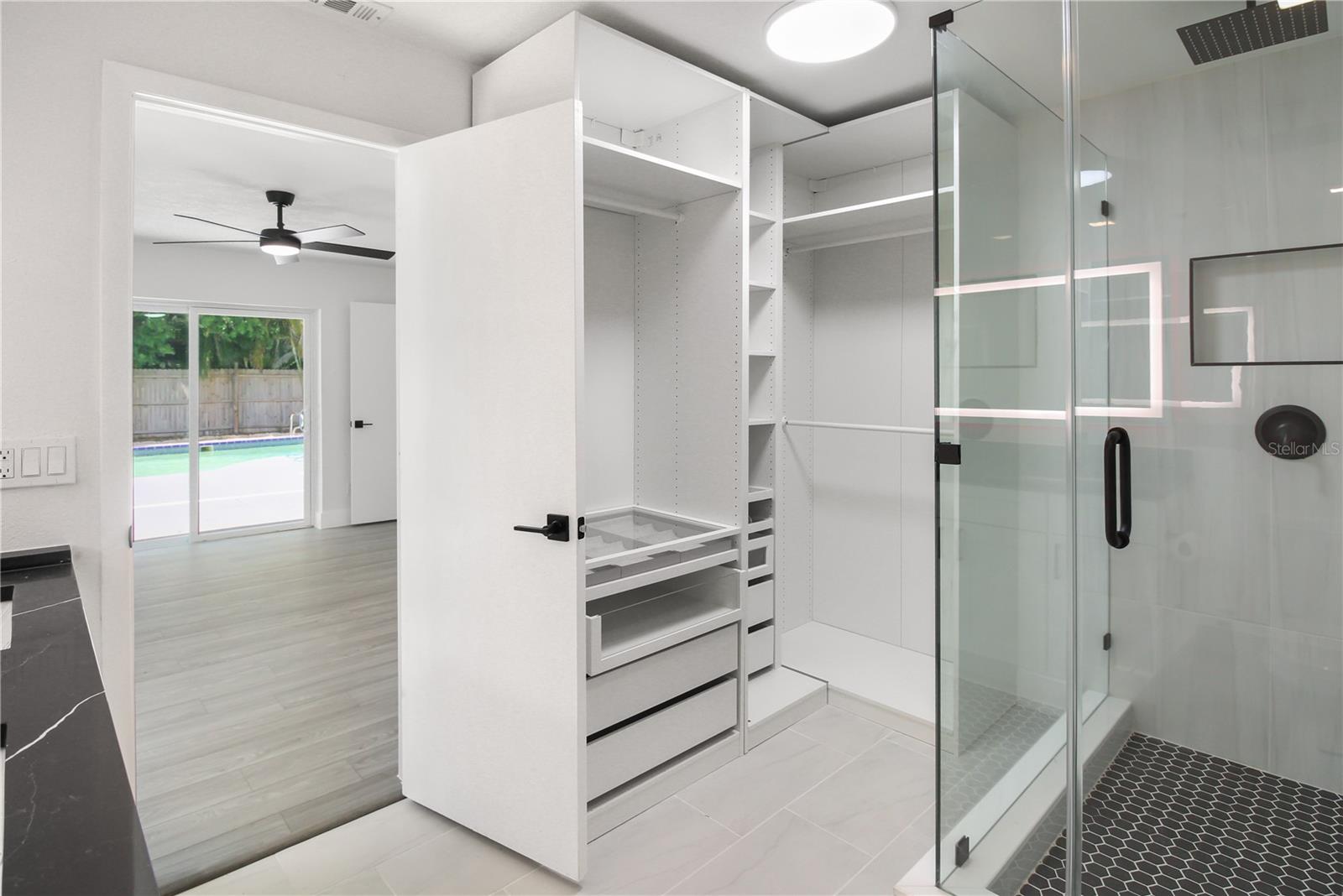 Listing photo id 9 for 11492 93rd Street