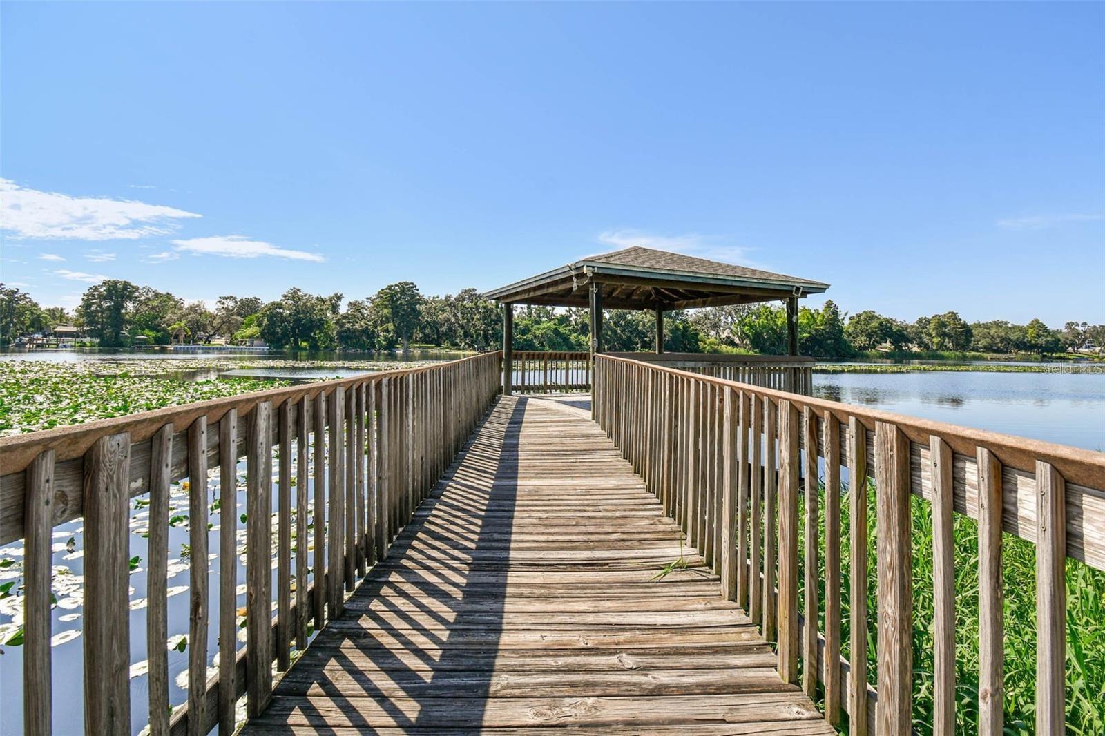 Image 21 of 27 For 4141 Dolphin Drive 4141