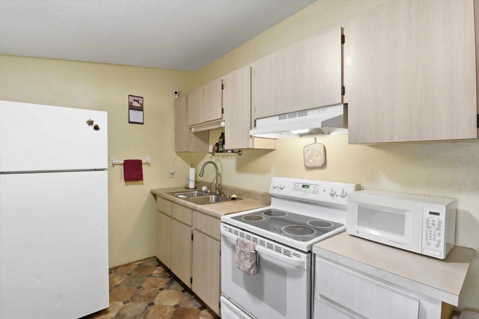 Image 28 of 50 For 4686 Brush Hollow Loop