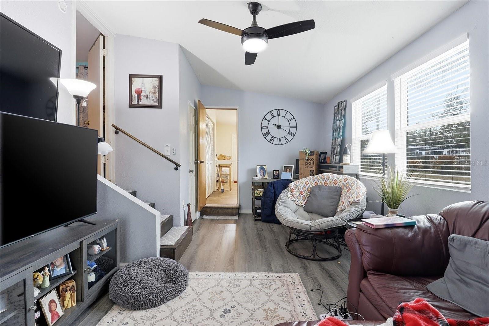 Image 43 of 50 For 4686 Brush Hollow Loop