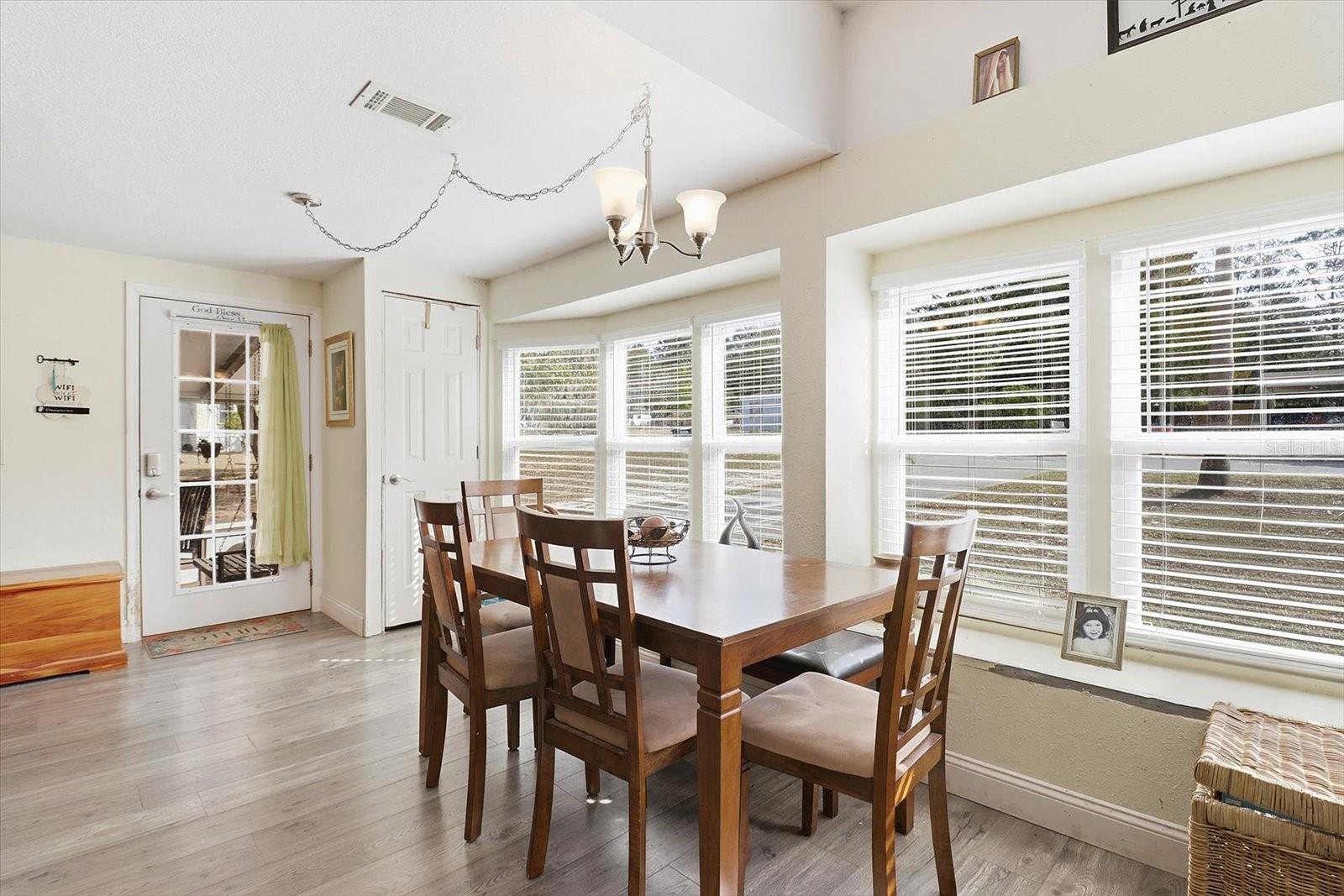 Image 7 of 50 For 4686 Brush Hollow Loop