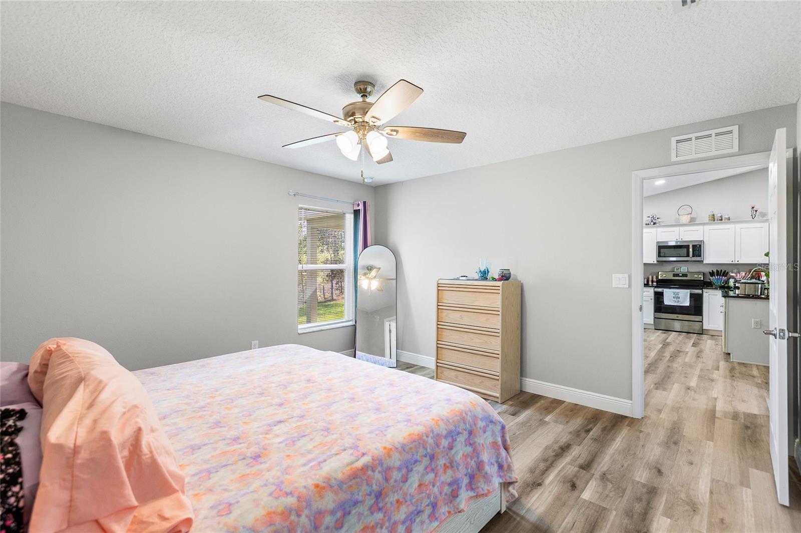 Image 14 of 31 For 2700 Rutland Drive